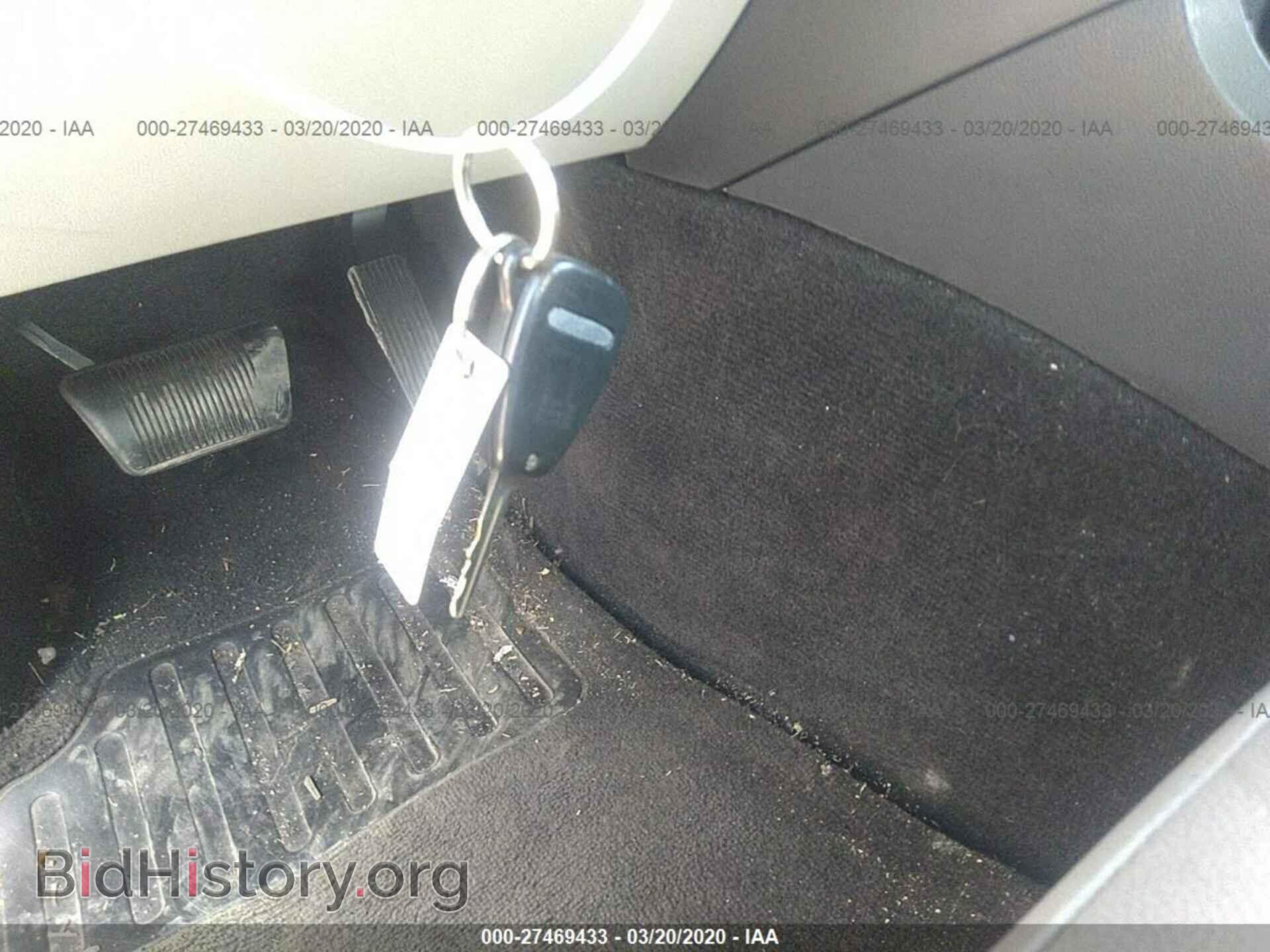 2006 CHRYSLER 300 - VIN: 2C3KA53G36H482645 - Фото 11