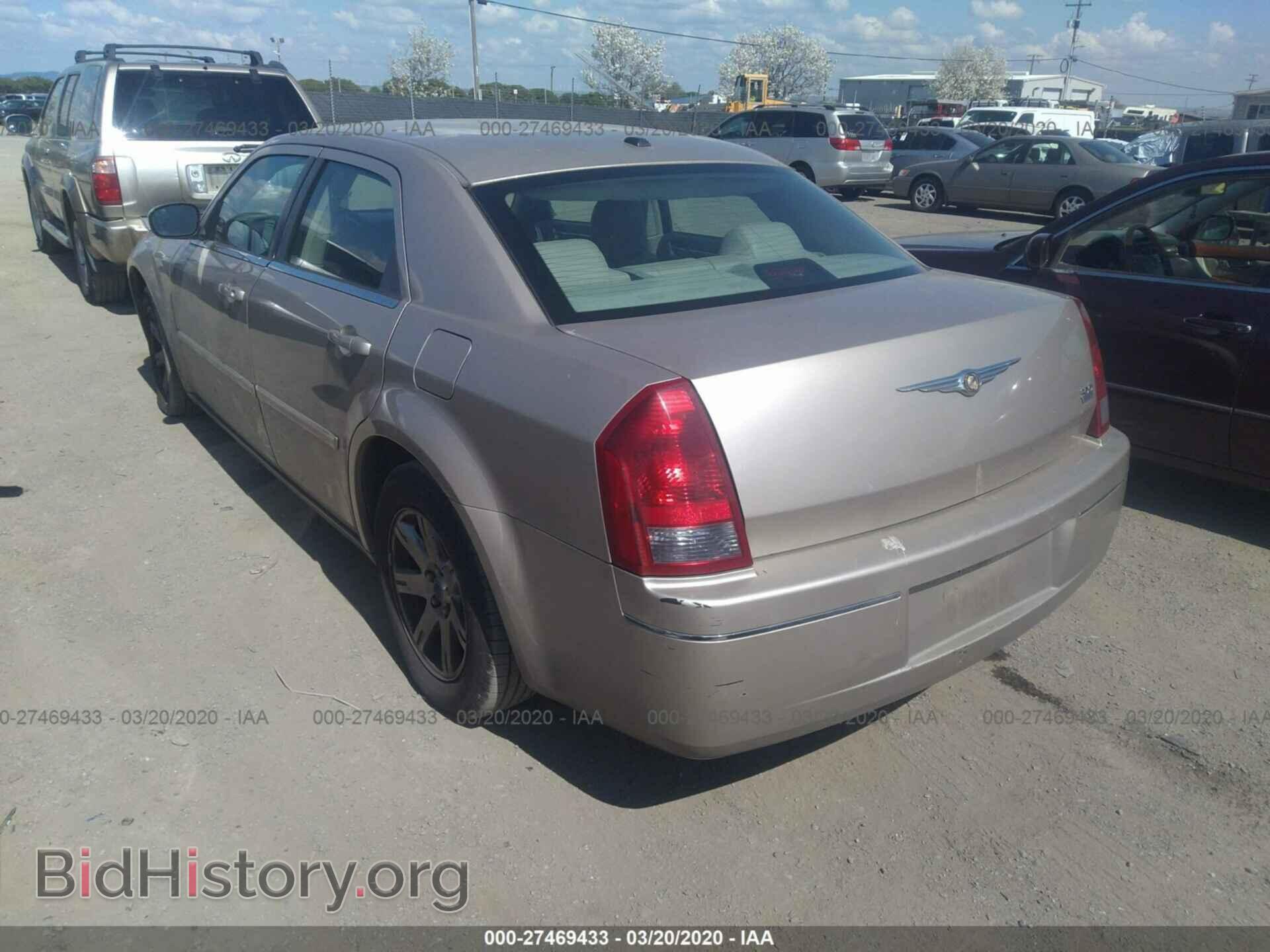 2006 CHRYSLER 300 - VIN: 2C3KA53G36H482645 - Фото 3