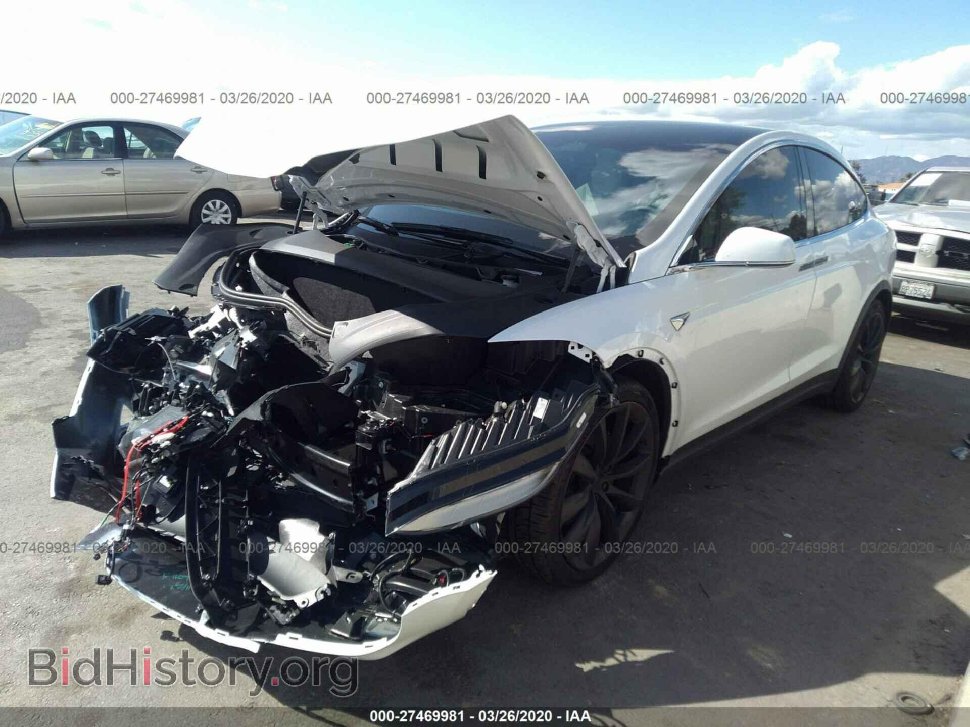 2020 TESLA MODEL X - VIN: 5YJXCBE21LF239915 - Фото 2