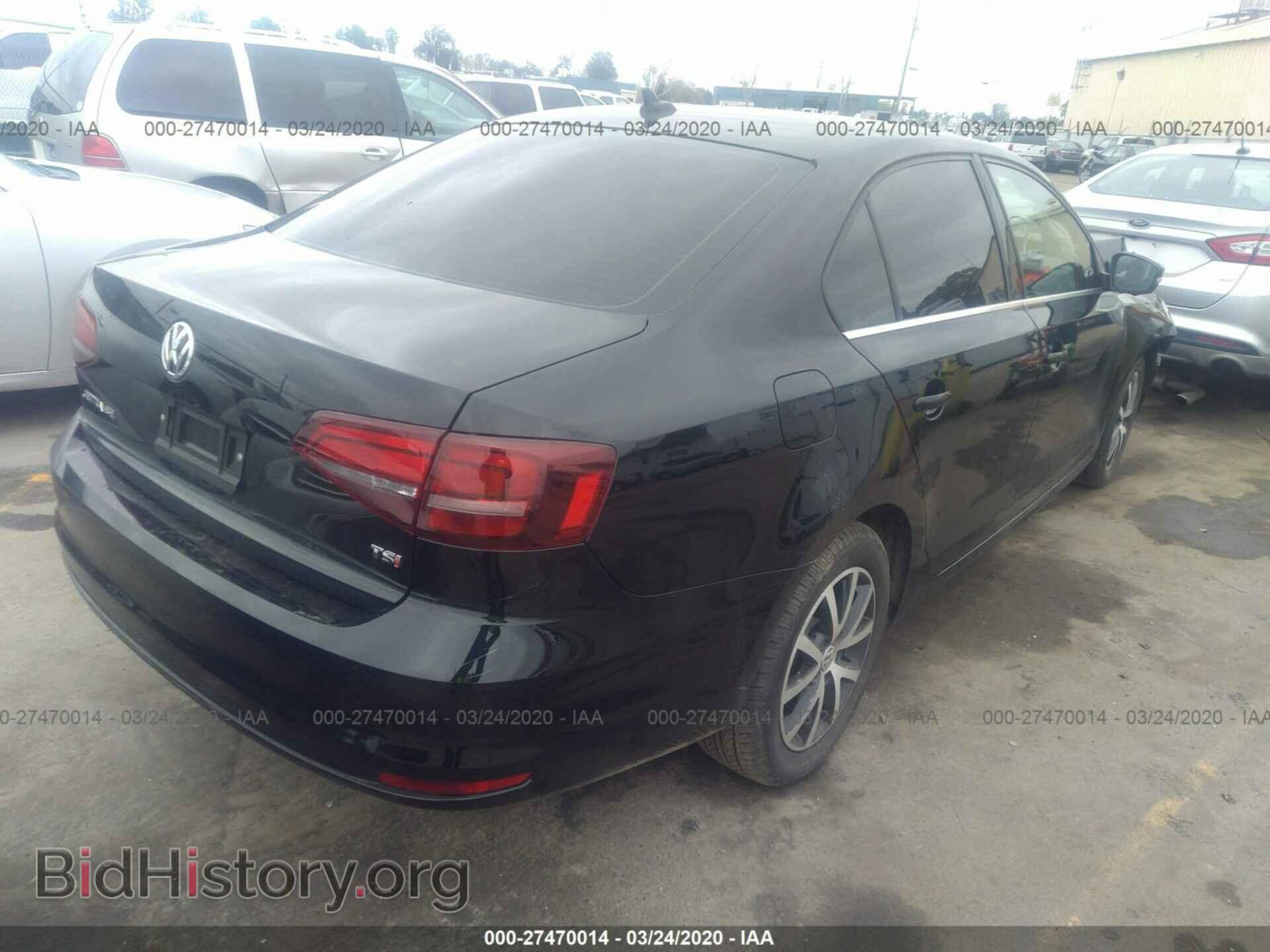 2017 VOLKSWAGEN JETTA - VIN: 3VWDB7AJ8HM306834 - Photo 4