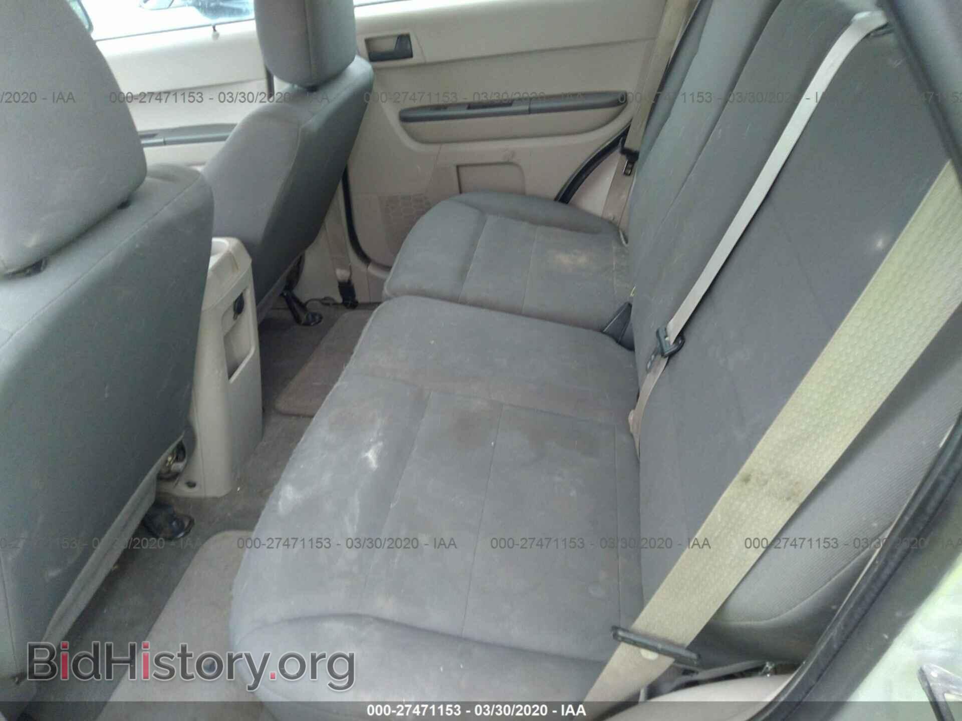 2011 FORD ESCAPE - VIN: 1FMCU0C73BKB59401 - Фото 8