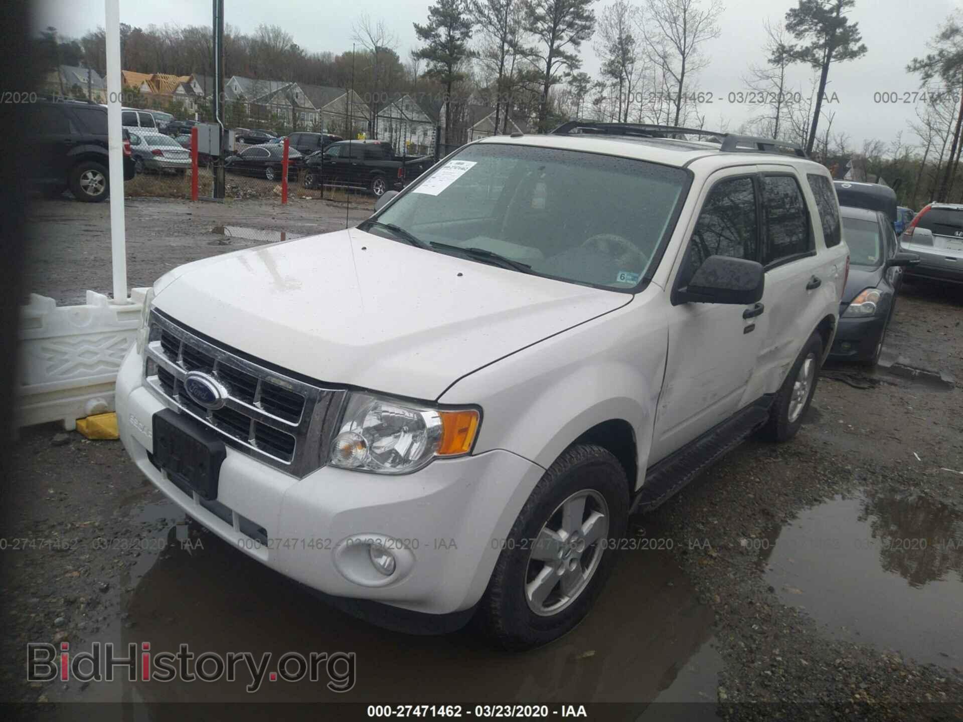2009 FORD ESCAPE - VIN: 1FMCU03729KD06981 - Фото 2