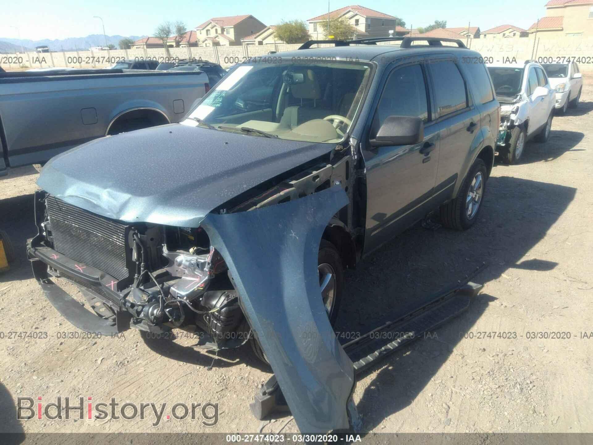 2011 FORD ESCAPE - VIN: 1FMCU0D77BKB51302 - Фото 2