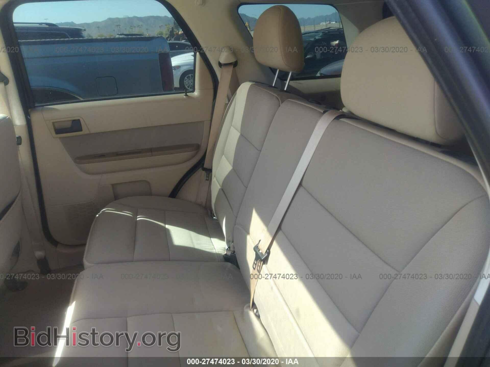 2011 FORD ESCAPE - VIN: 1FMCU0D77BKB51302 - Фото 8