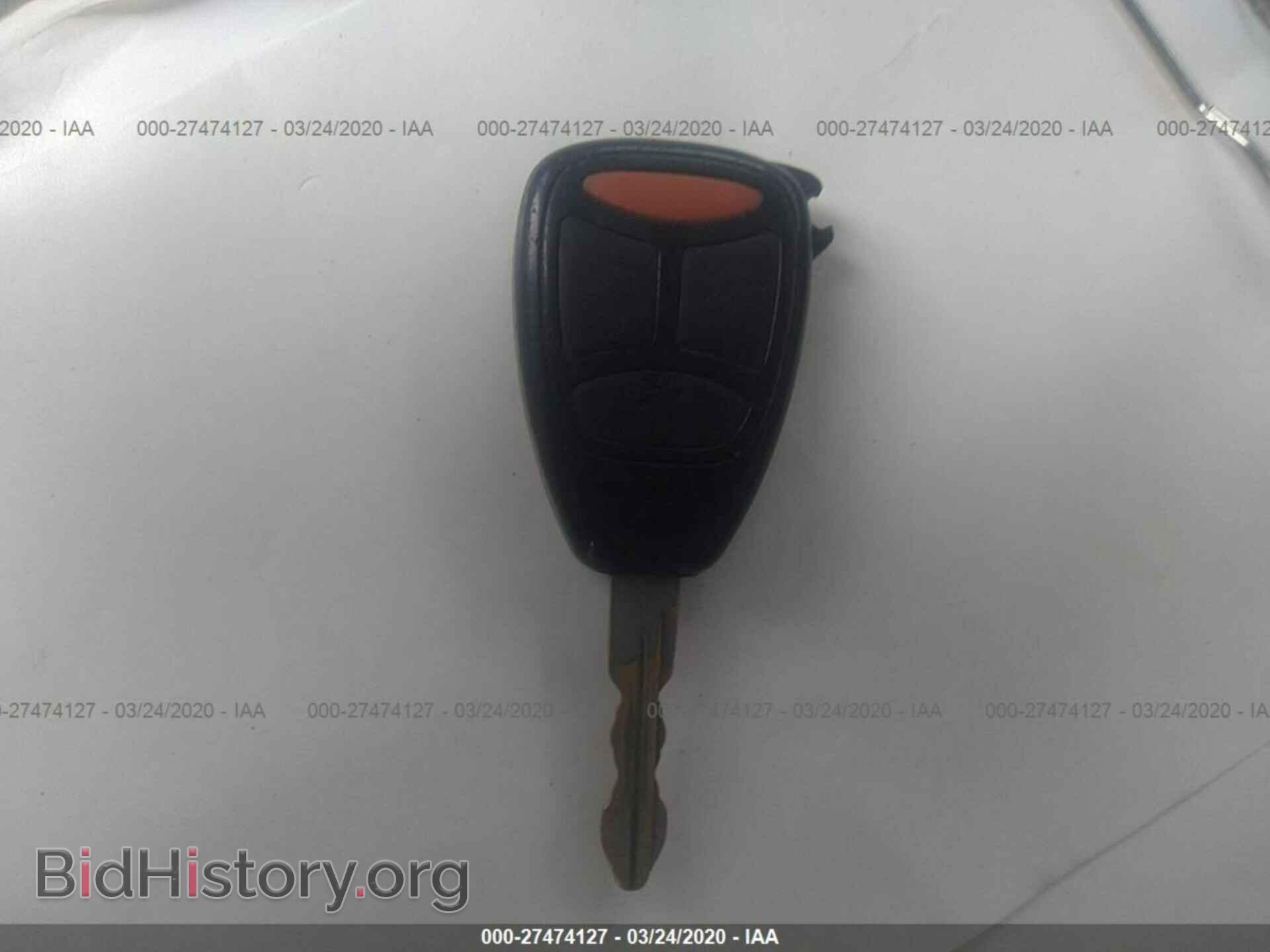 2005 CHRYSLER 300 - VIN: 2C3JA63H25H522349 - Фото 11