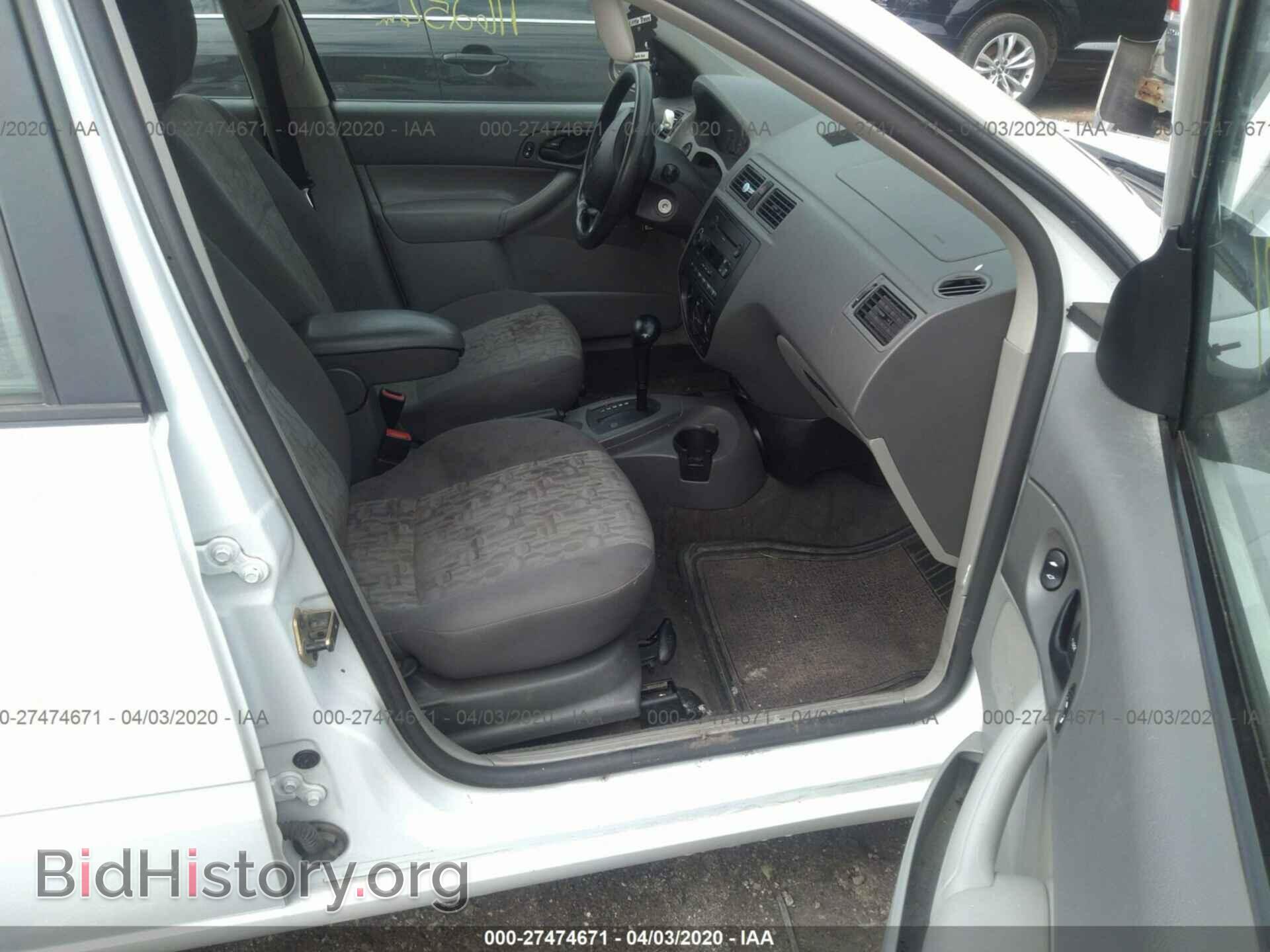 2005 FORD FOCUS - VIN: 1FAFP36N35W235920 - Фото 5