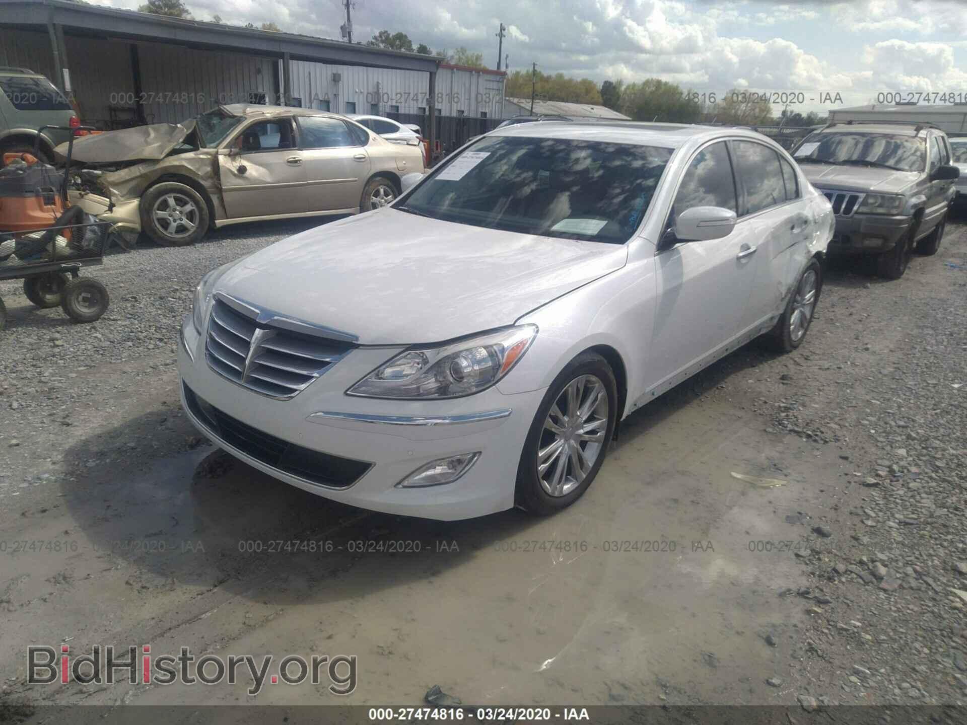 2012 HYUNDAI GENESIS - VIN: KMHGC4DD4CU185561 - Фото 2