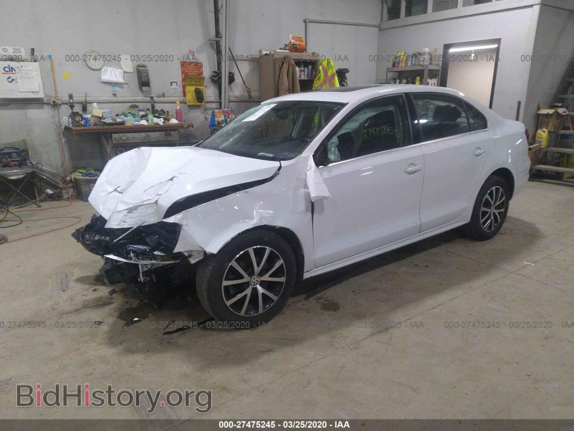 2017 VOLKSWAGEN JETTA - VIN: 3VWDB7AJ3HM399701 - Photo 2
