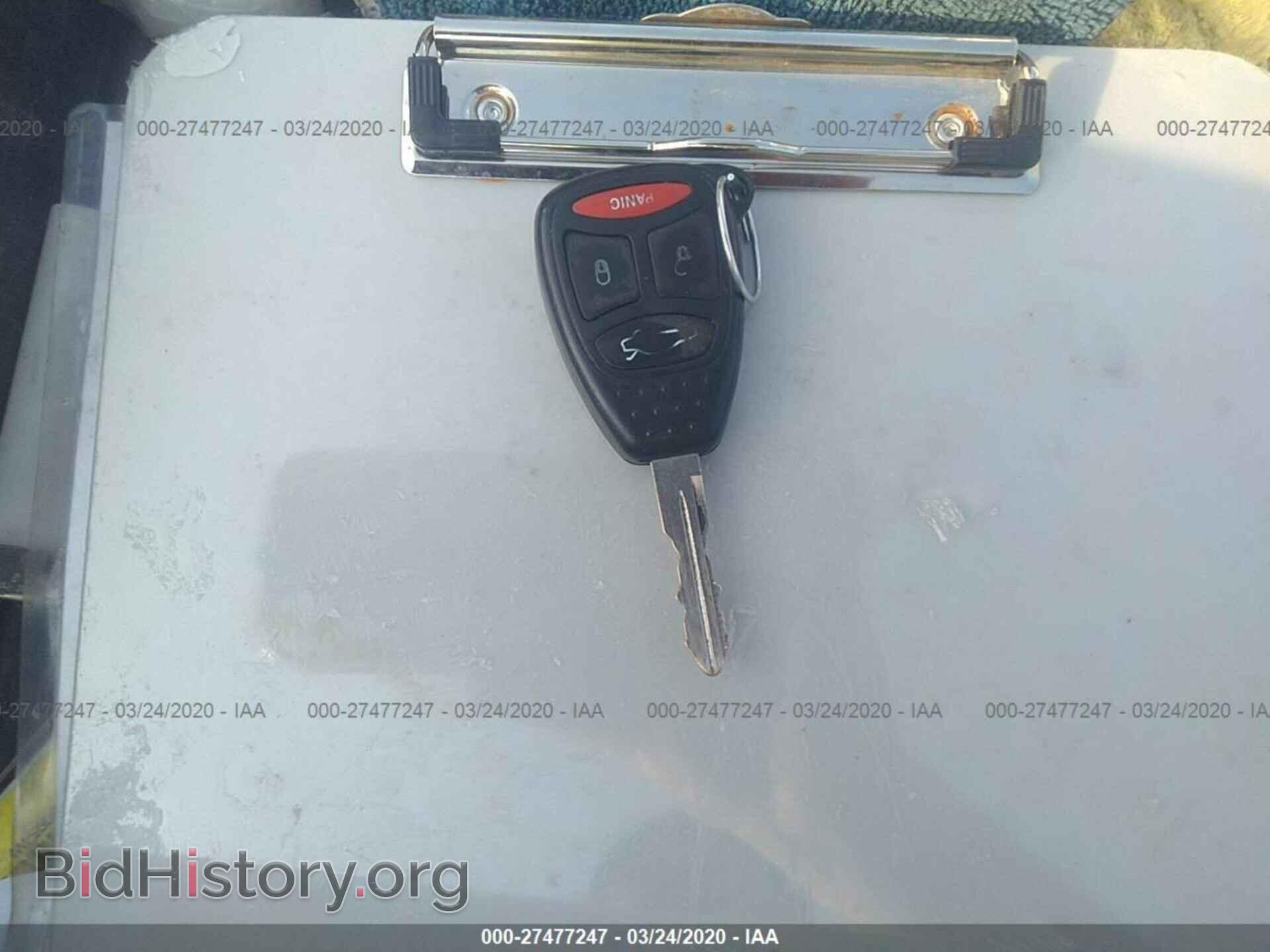 2005 CHRYSLER 300 - VIN: 2C3JA53G05H678441 - Фото 11