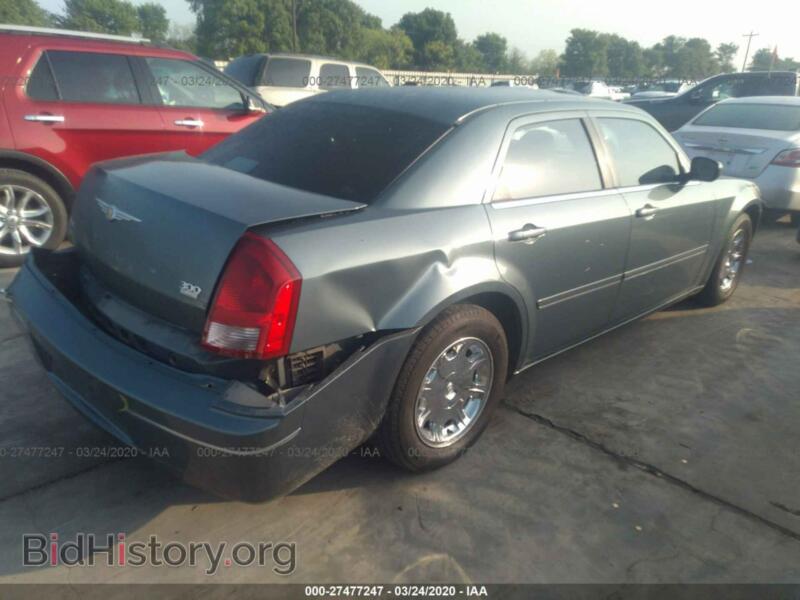 2005 Chrysler 300 (VIN 2C3JA53G05H678441) — фото 4 из 11