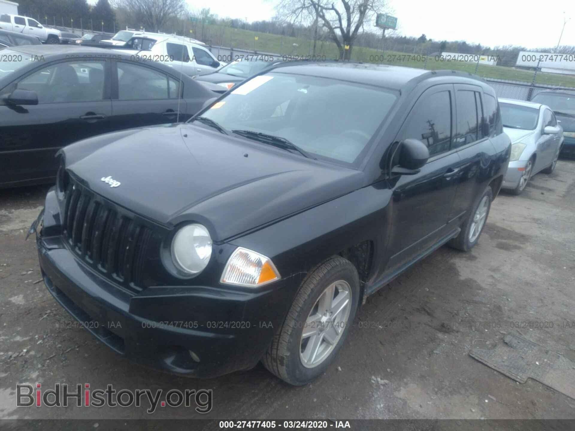 2010 JEEP COMPASS - VIN: 1J4NT4FB7AD558087 - Фото 2