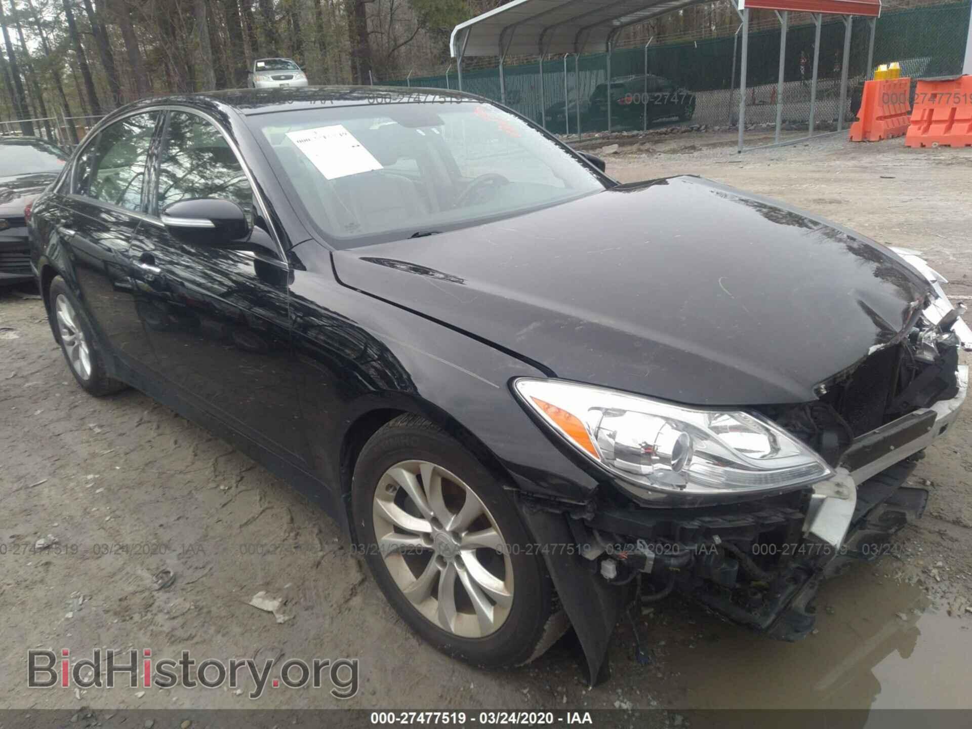 Photo  - HYUNDAI GENESIS 2013