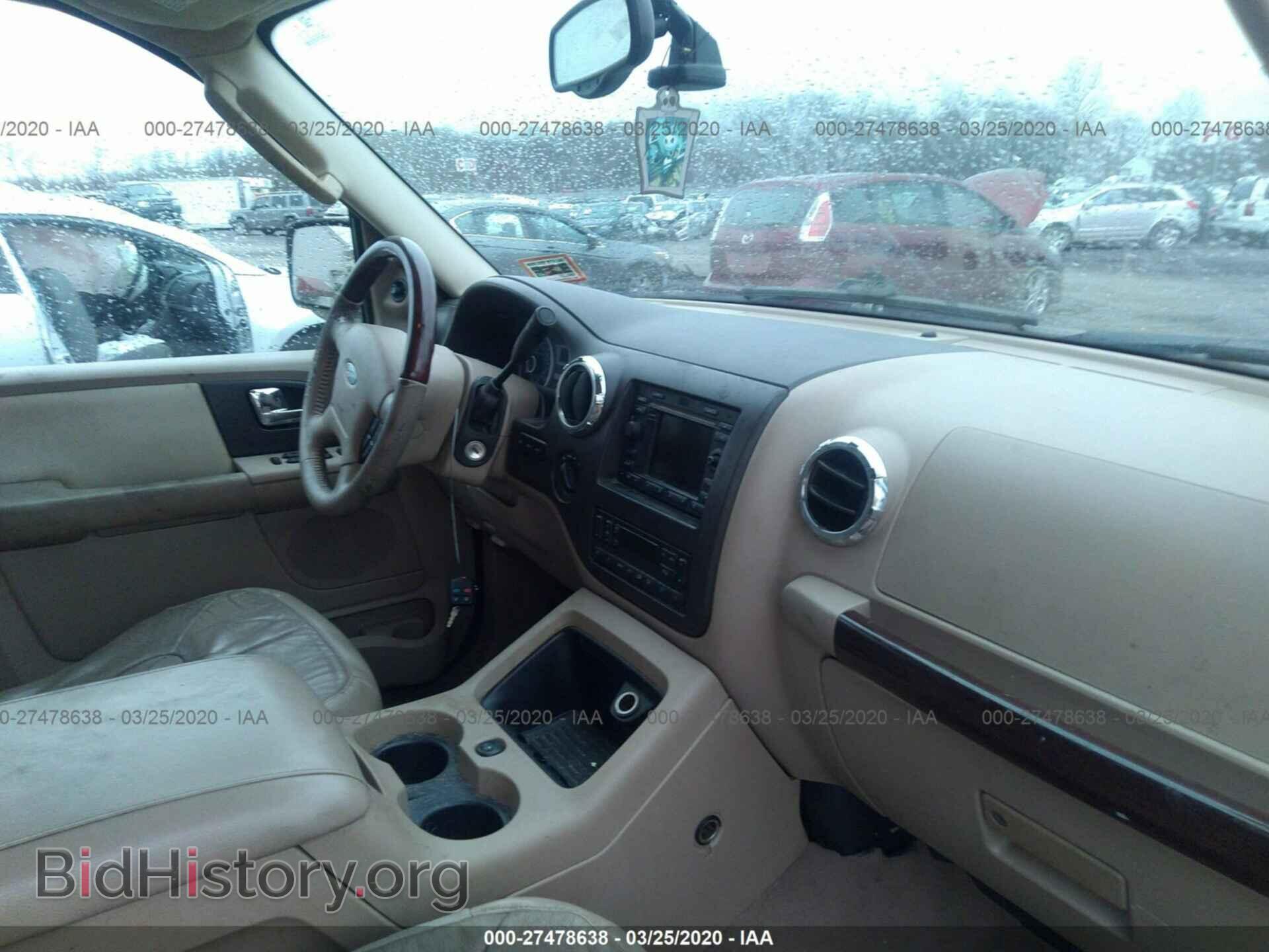 2005 FORD EXPEDITION - VIN: 1FMFU205X5LA97215 - Фото 5