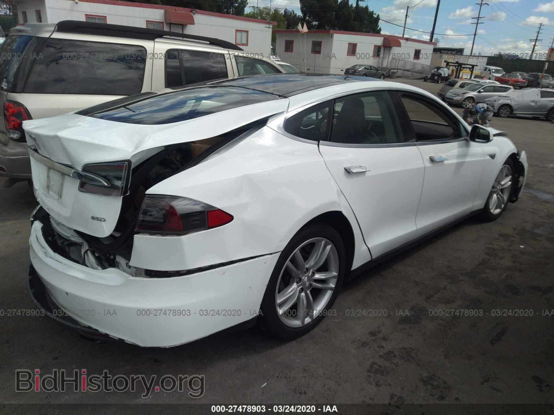 2015 TESLA MODEL S - VIN: 5YJSA1H2XFF095291 - Фото 4