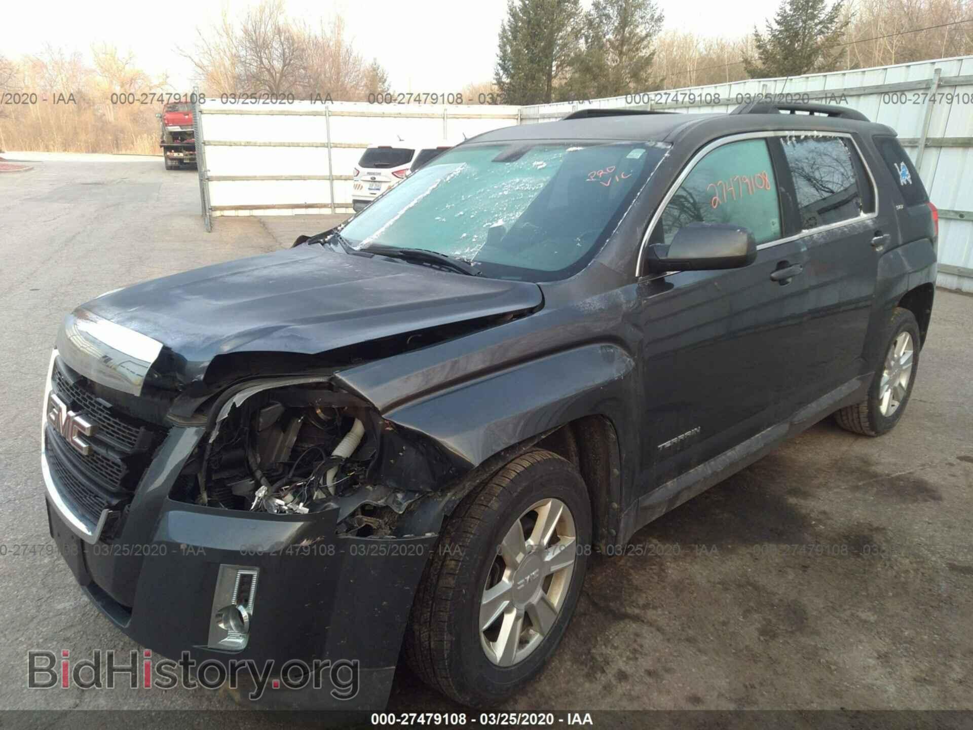 2011 GMC TERRAIN - VIN: 2CTFLVECXB6375944 - Photo 2