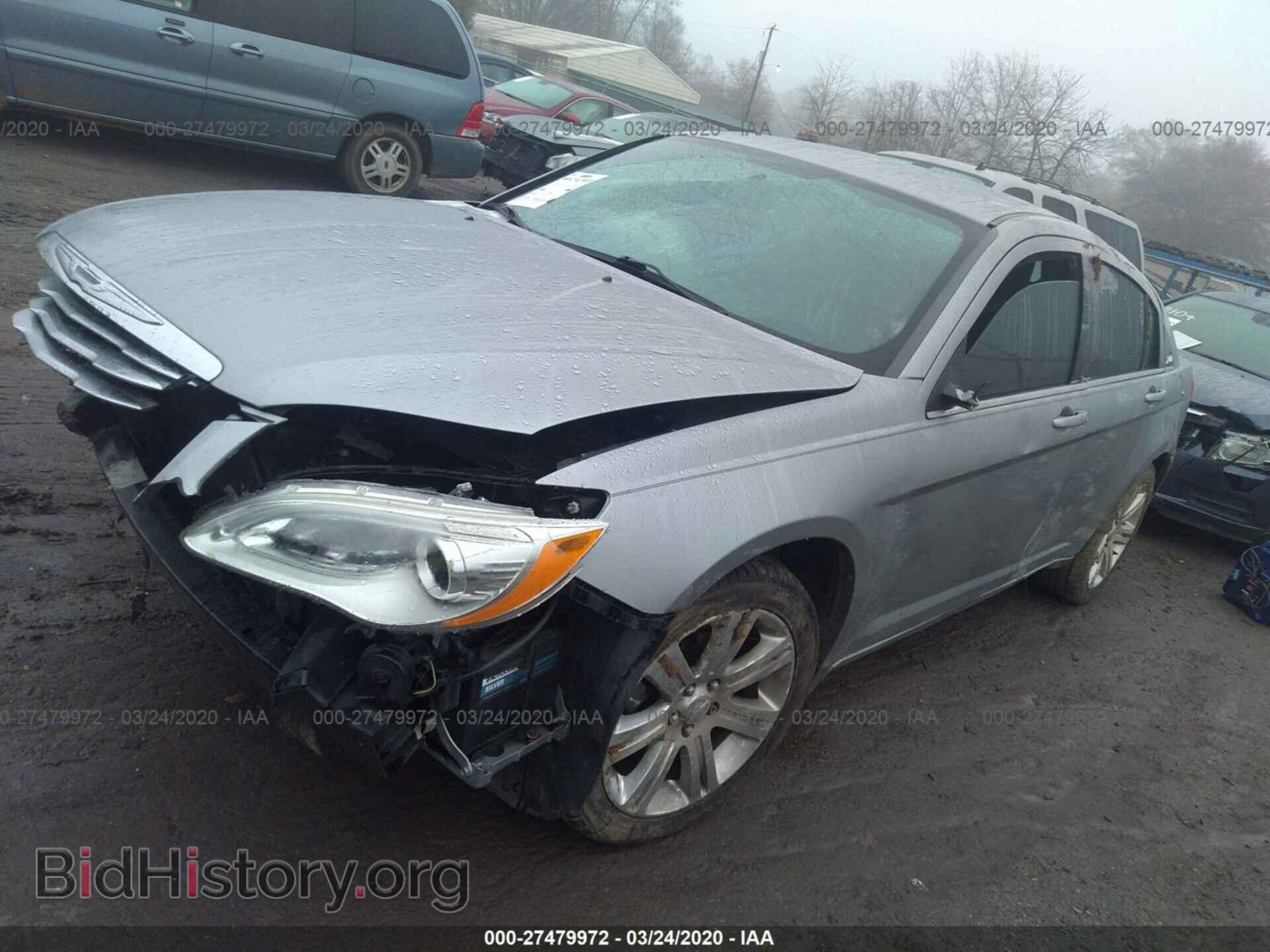 2013 CHRYSLER 200 - VIN: 1C3CCBBB5DN599893 - Photo 2