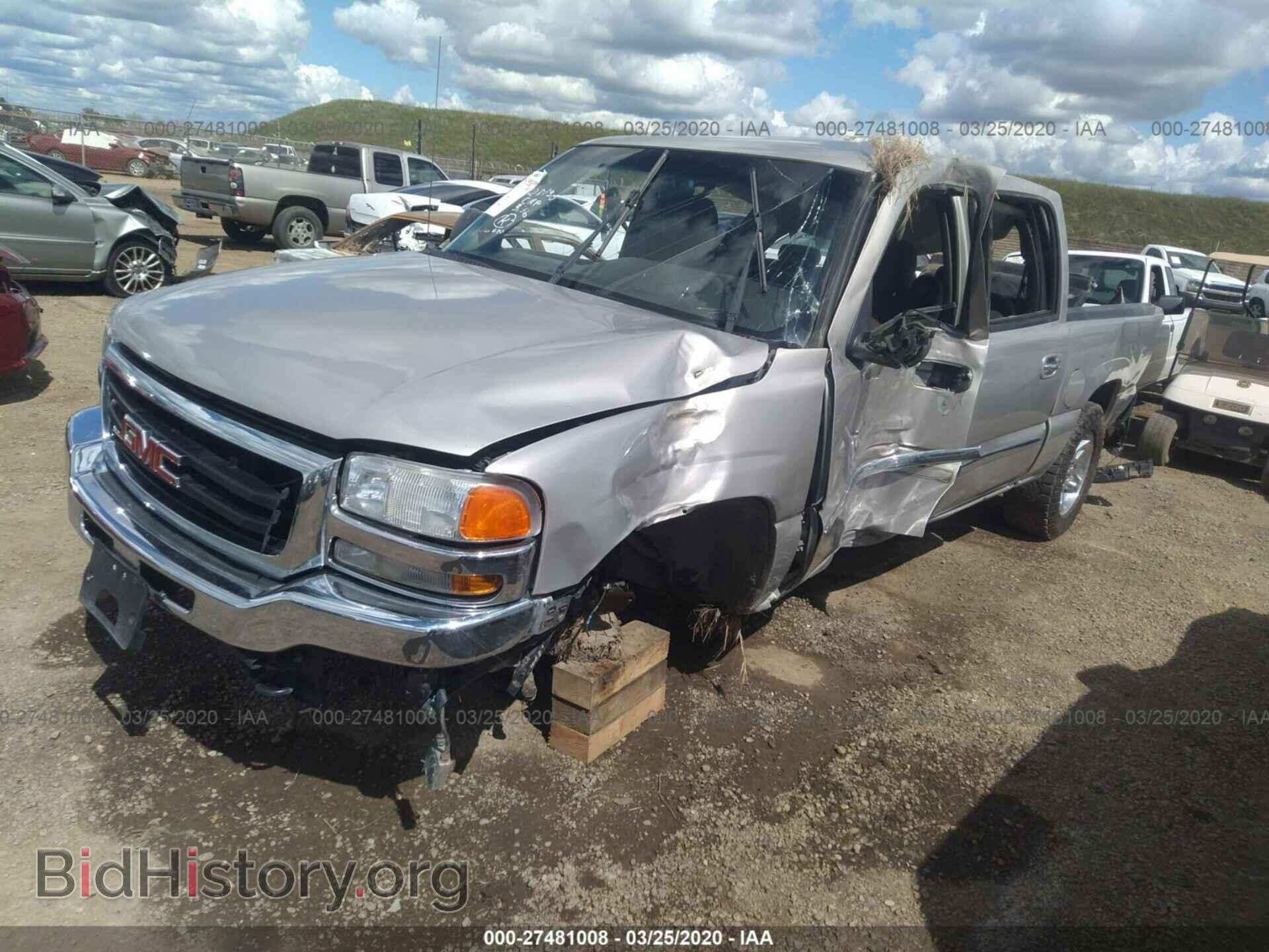 2005 GMC NEW SIERRA - VIN: 2GTEC13T251218364 - Фото 2