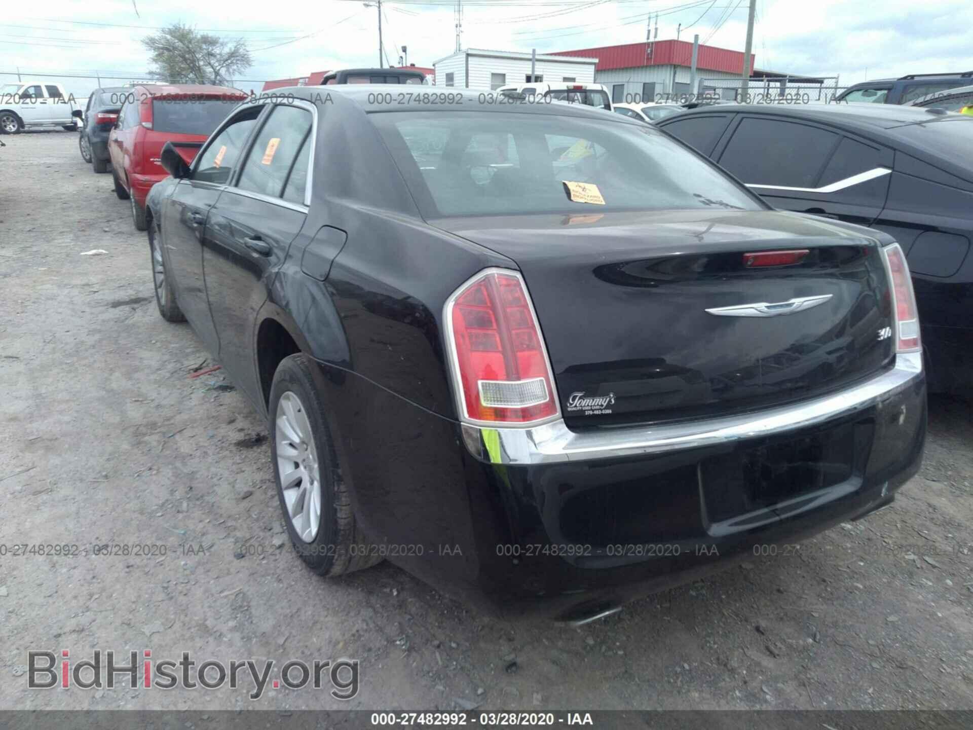 2014 CHRYSLER 300 - VIN: 2C3CCAAG2EH119181 - Фото 3