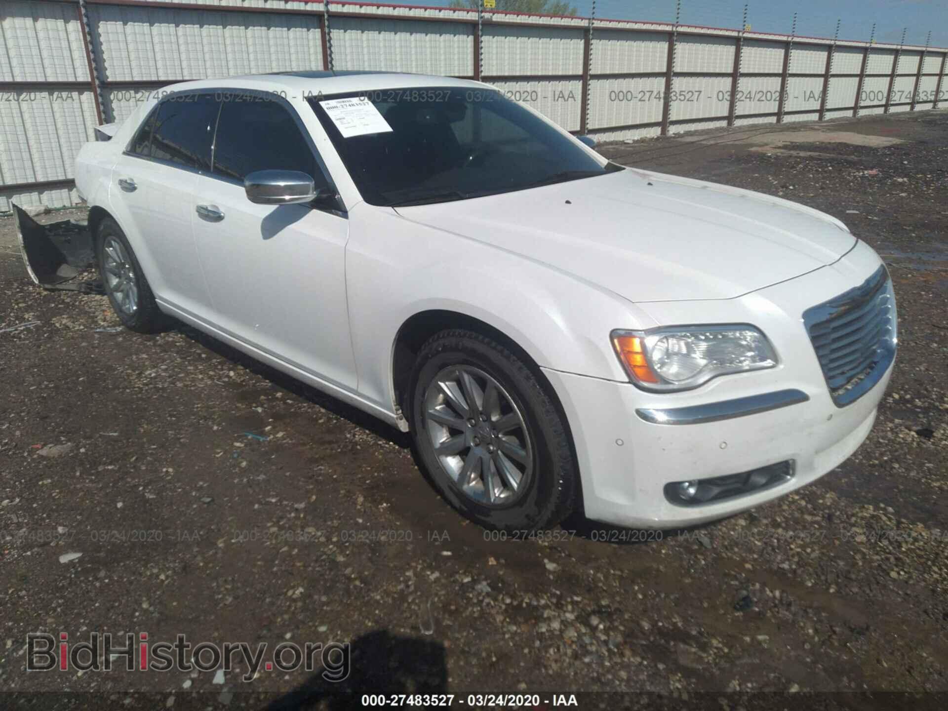 Photo 2C3CA6CT6BH529068 - CHRYSLER 300C 2011