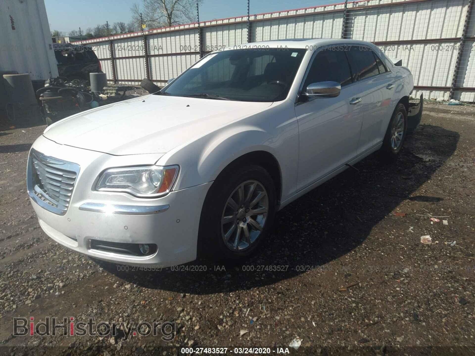2011 CHRYSLER 300C - VIN: 2C3CA6CT6BH529068 - Фото 2