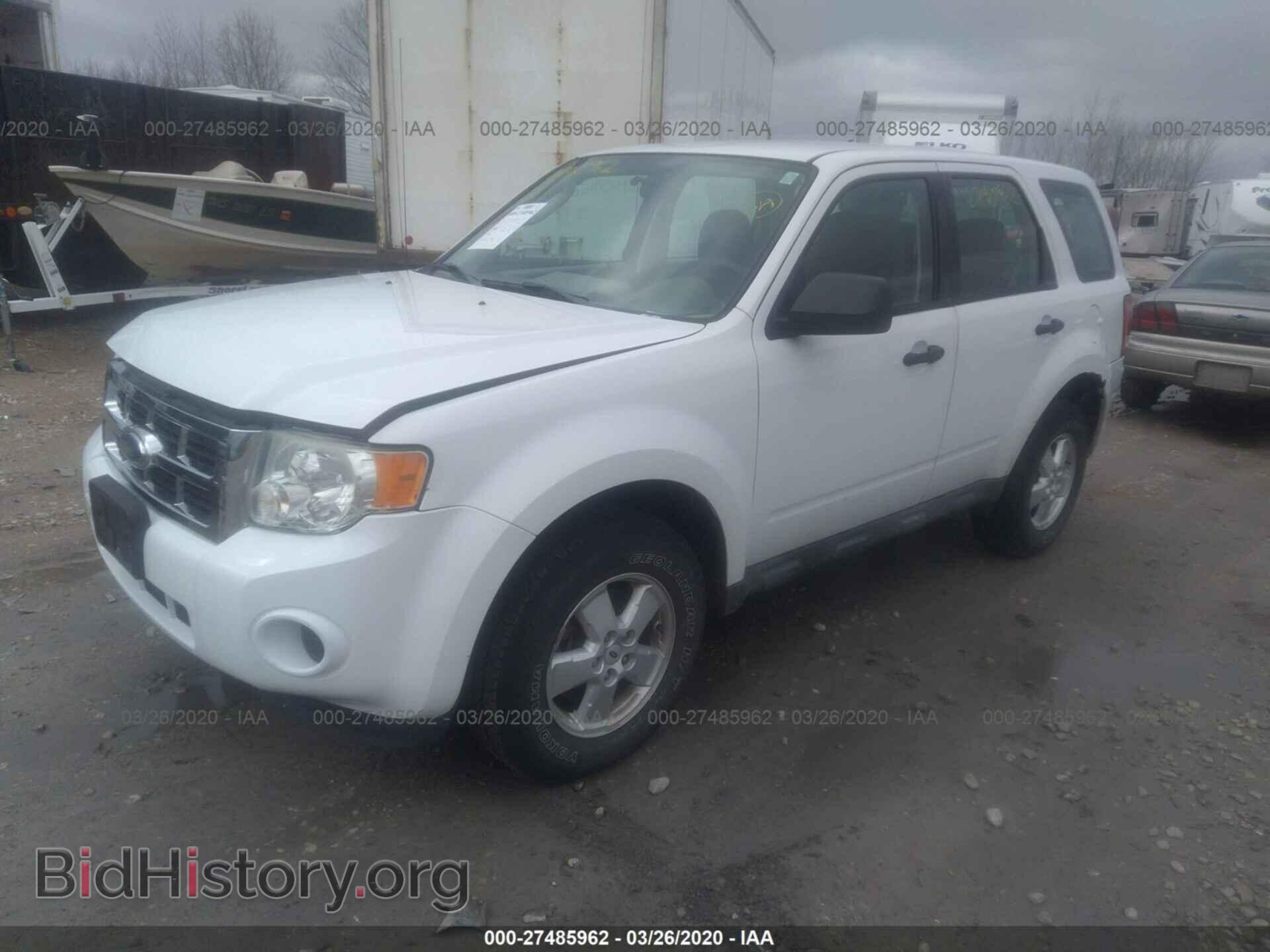2009 FORD ESCAPE - VIN: 1FMCU92729KB86041 - Фото 2