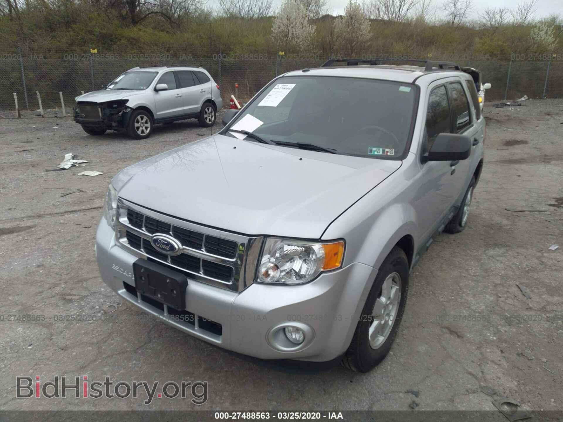 2011 FORD ESCAPE - VIN: 1FMCU9D71BKC46619 - Photo 2