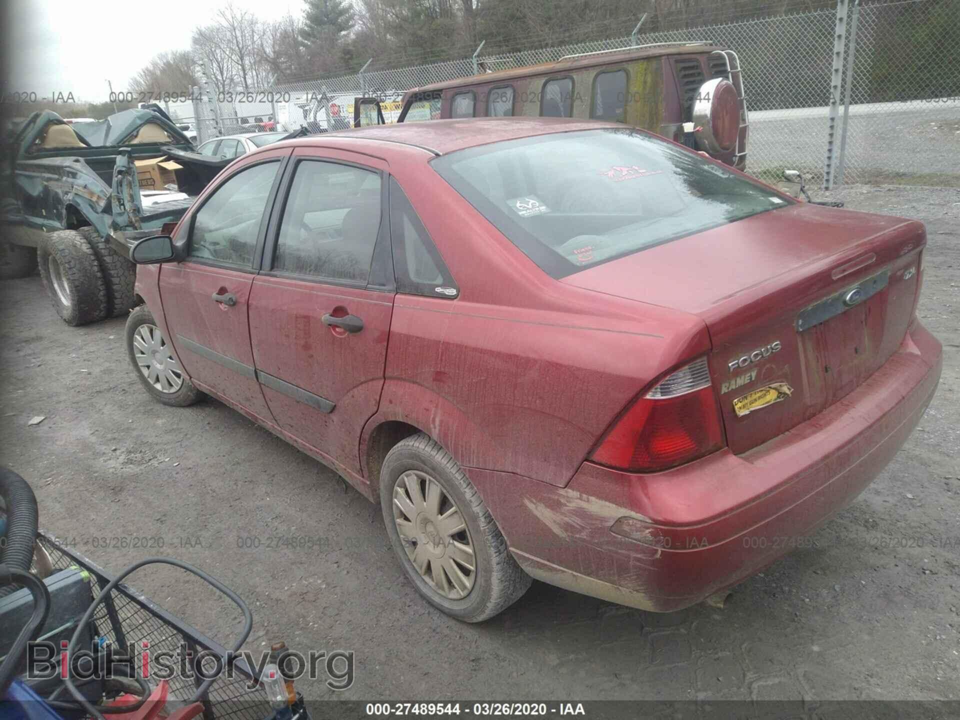 2005 FORD FOCUS - VIN: 1FAFP34N85W130521 - Фото 3