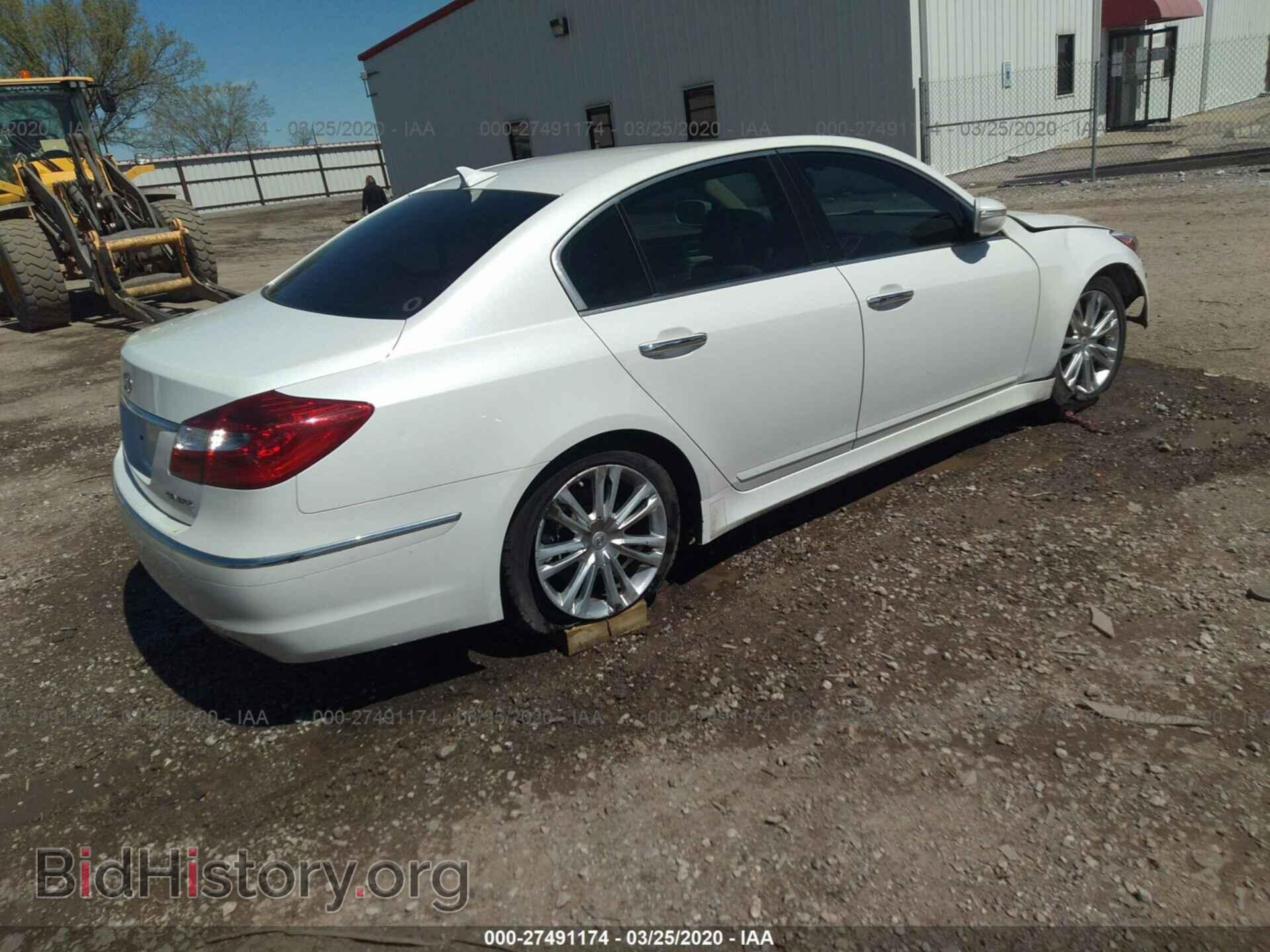 2013 HYUNDAI GENESIS - VIN: KMHGC4DD1DU223314 - Фото 4
