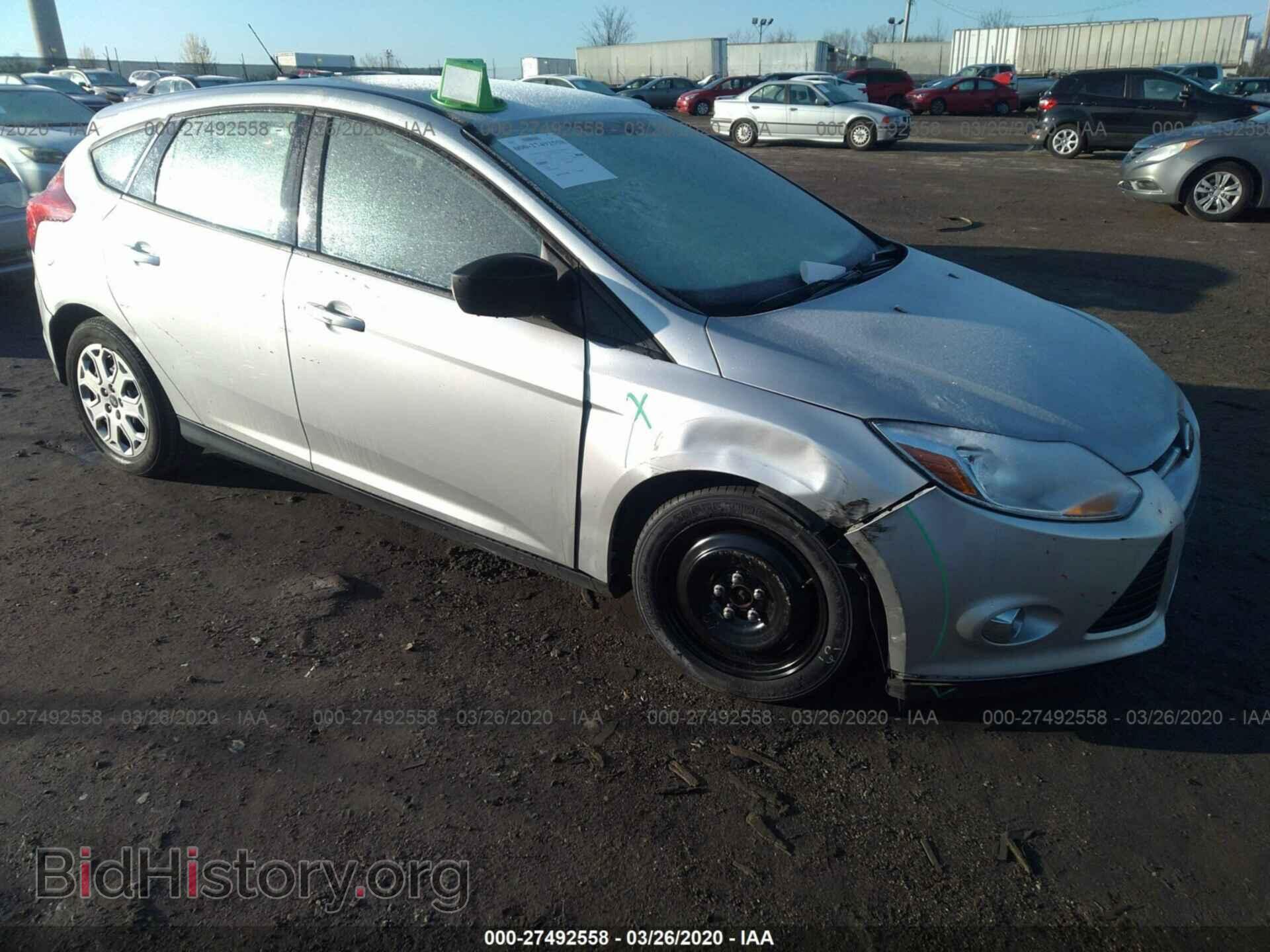 Photo 1FAHP3K28CL306693 - FORD FOCUS 2012