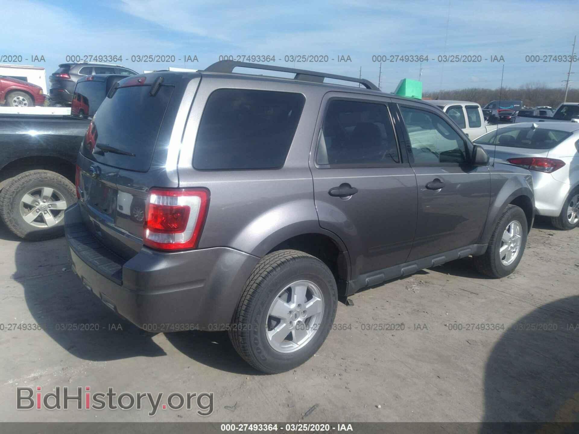 2011 FORD ESCAPE - VIN: 1FMCU0D73BKA74279 - Photo 4