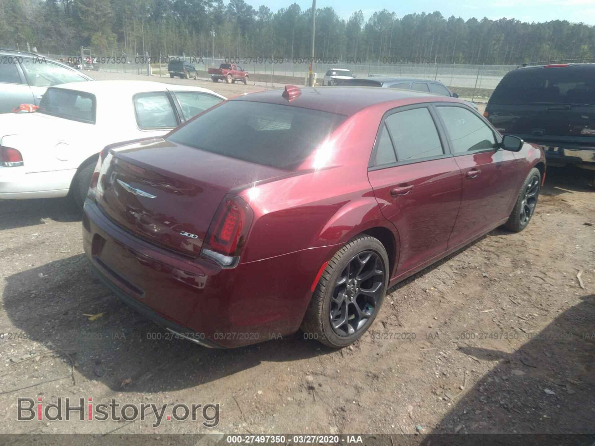 2019 CHRYSLER 300 - VIN: 2C3CCAAG3KH613593 - Фото 4