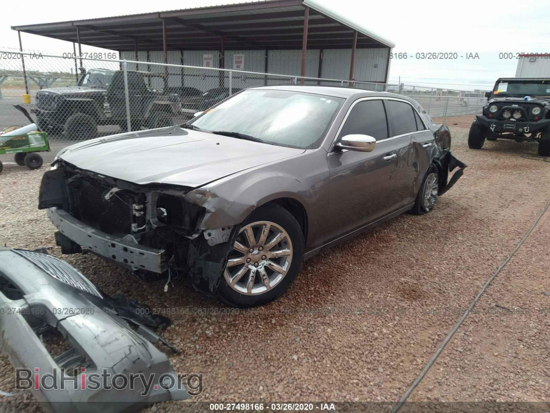 2012 CHRYSLER 300 - VIN: 2C3CCACG7CH250570 - Фото 2