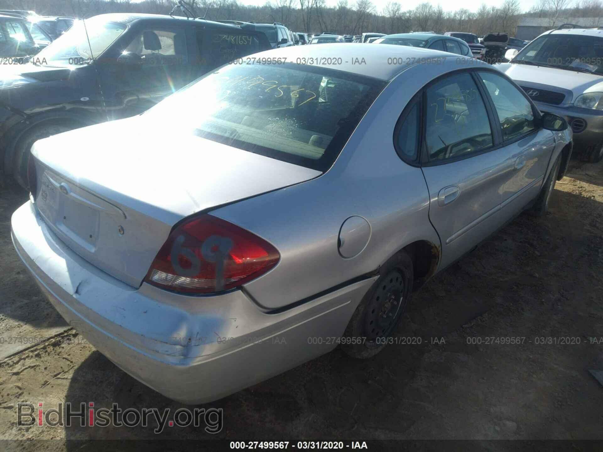 2005 FORD TAURUS - VIN: 1FAFP53285A132124 - Фото 4