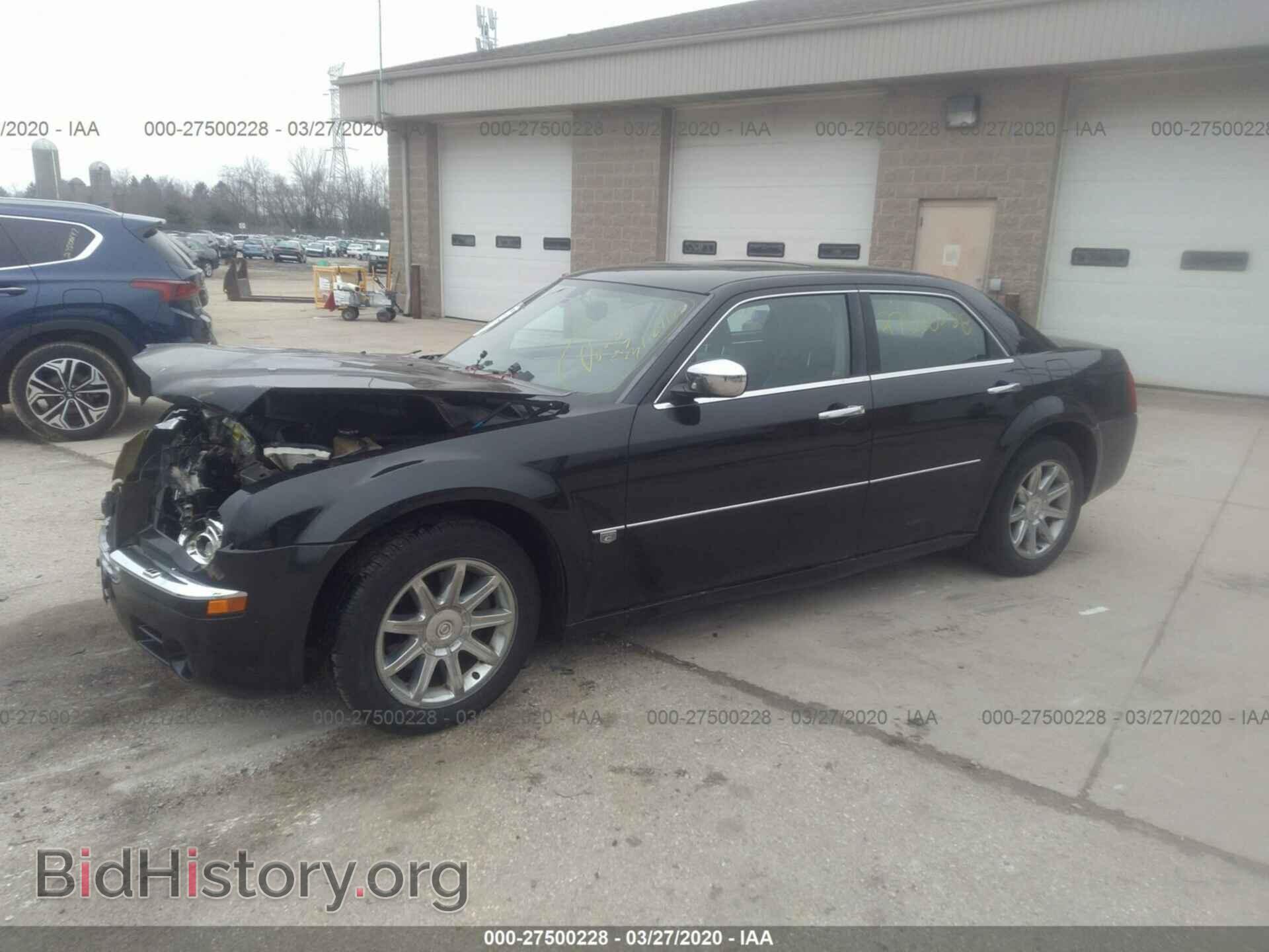 2005 CHRYSLER 300C - VIN: 2C3AA63H25H501744 - Фото 2