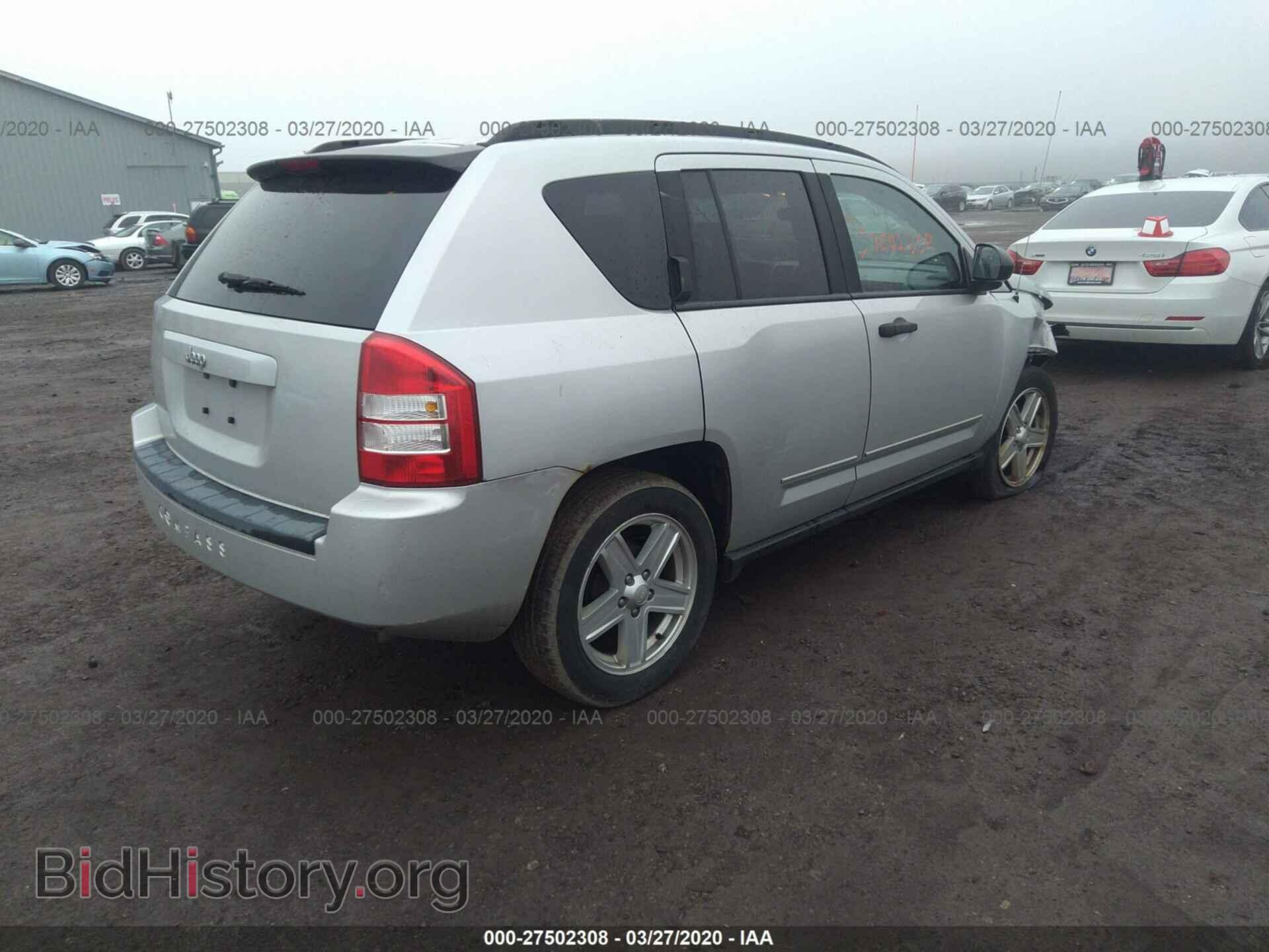 2008 JEEP COMPASS - VIN: 1J8FT47W78D708858 - Фото 4