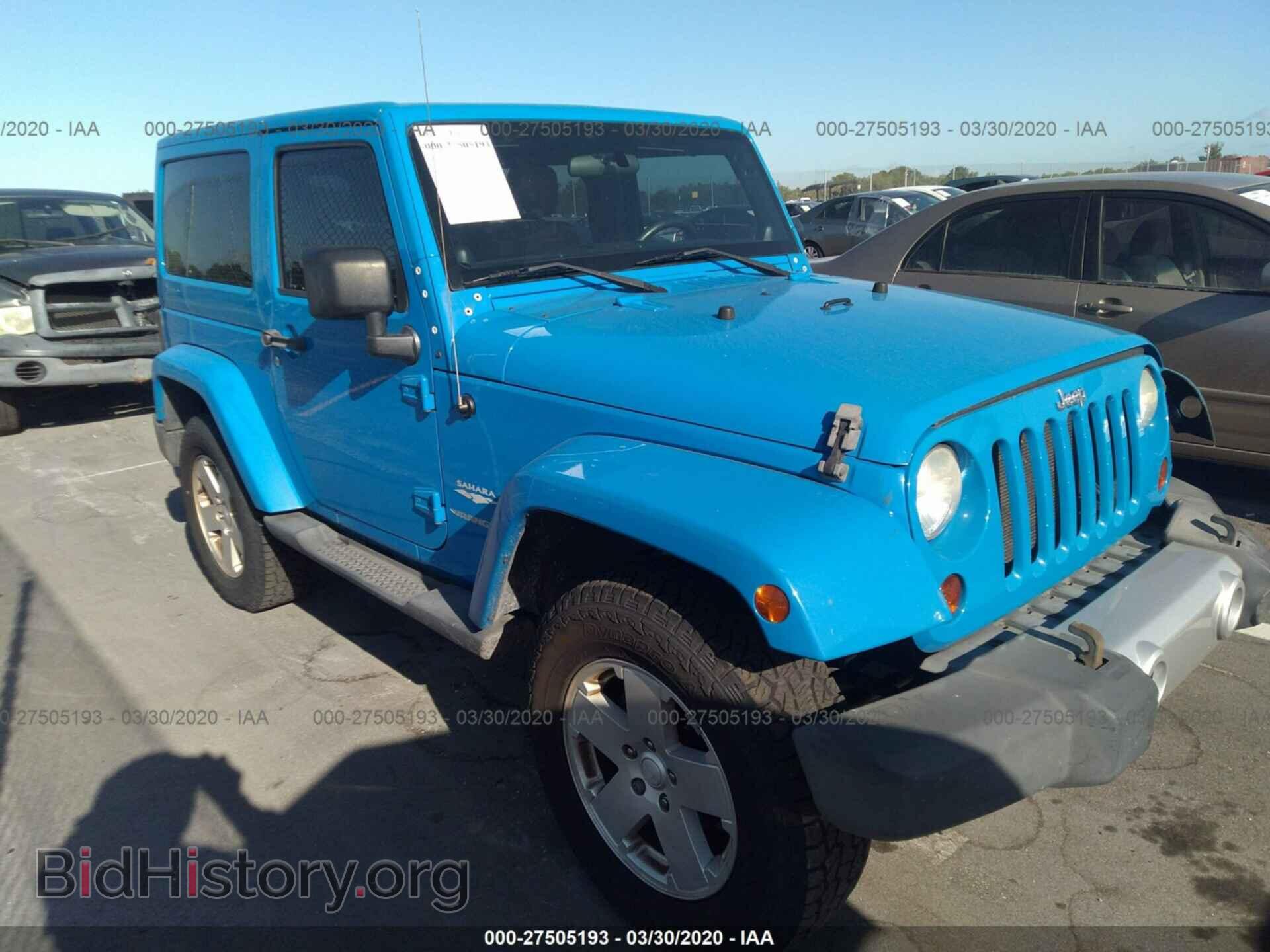 Фотография 1J4GA5D1XBL558106 - JEEP WRANGLER 2011