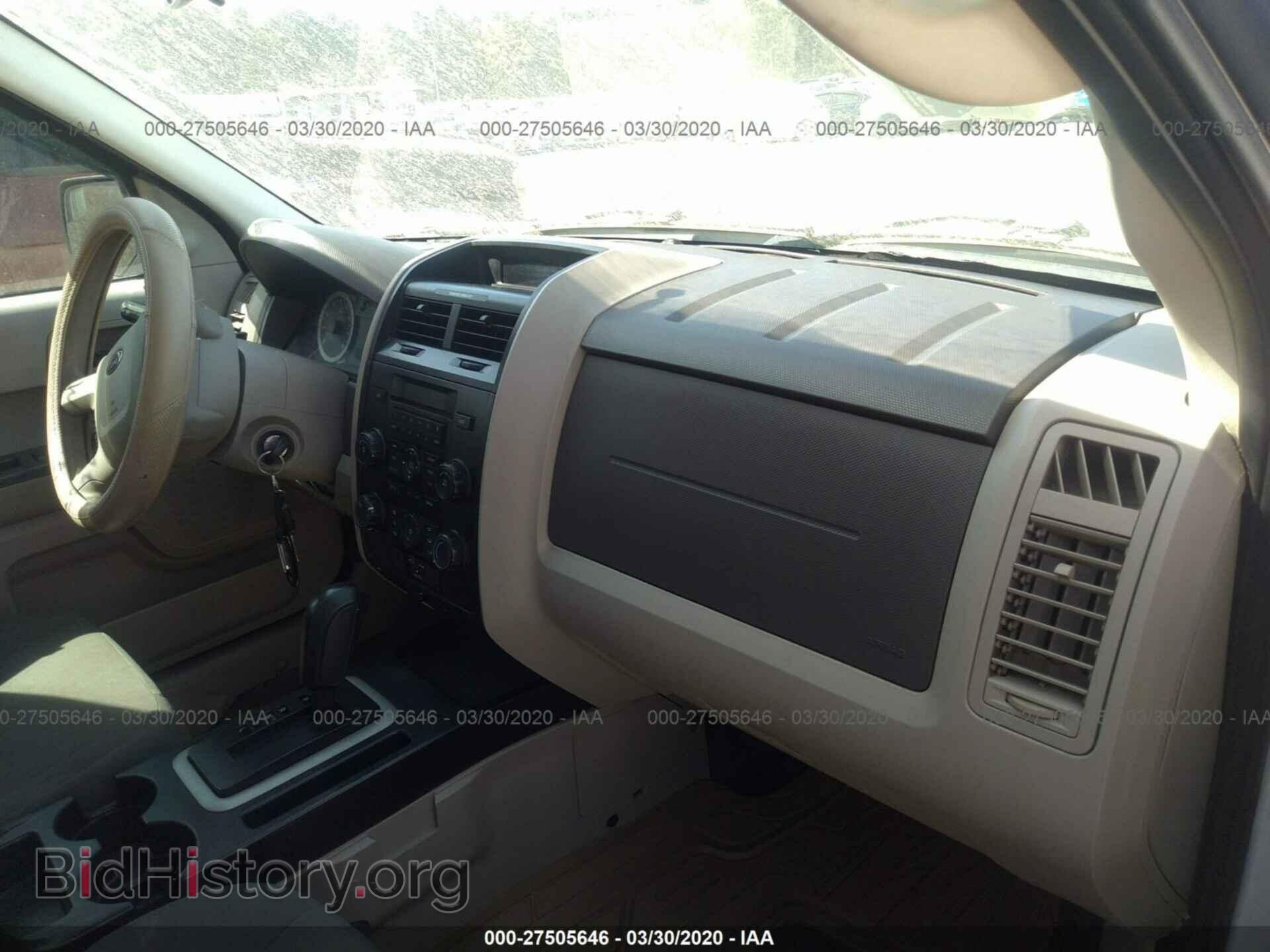 2011 FORD ESCAPE - VIN: 1FMCU0C72BKB43738 - Фото 5