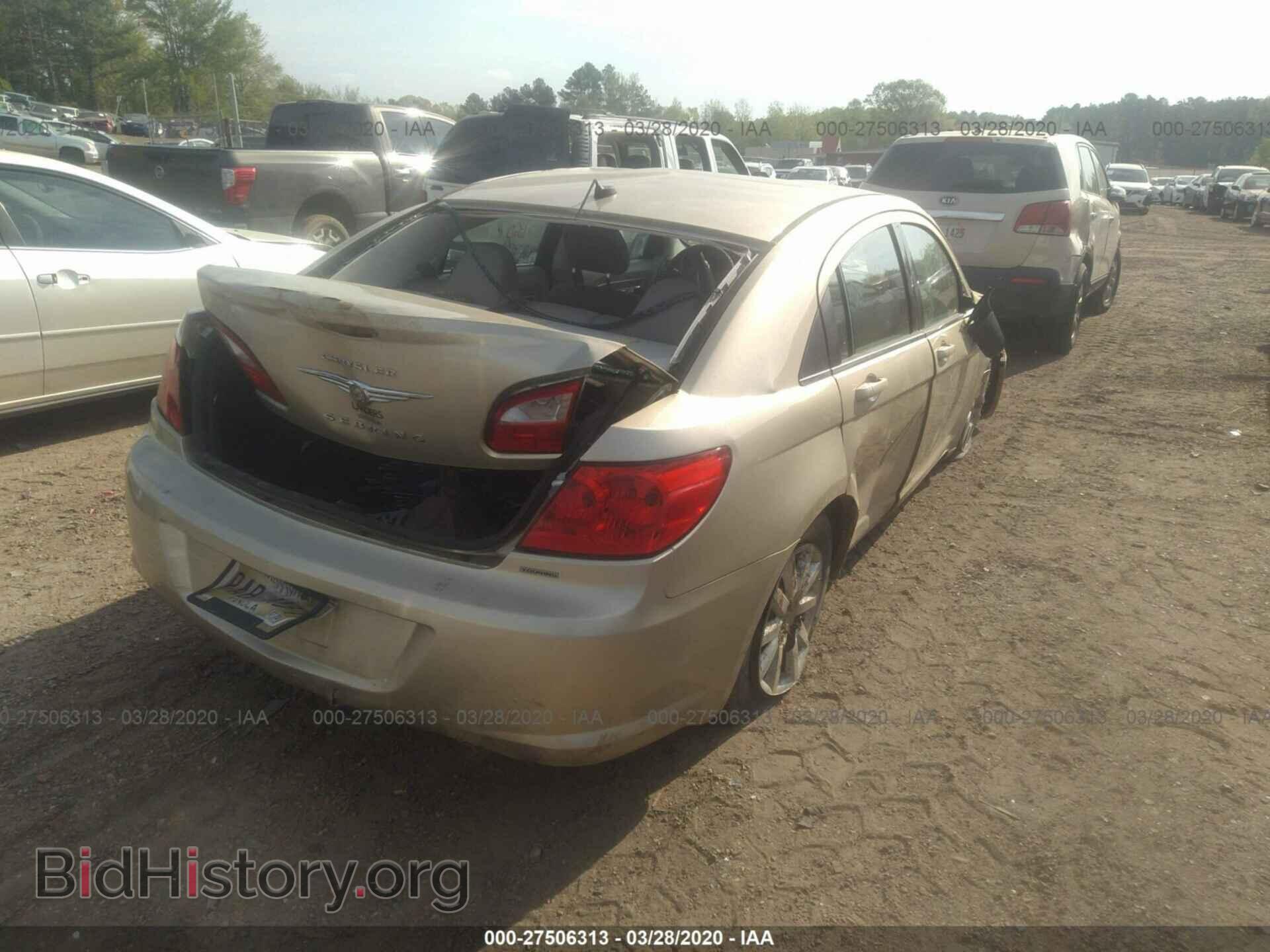 2010 CHRYSLER SEBRING - VIN: 1C3CC4FB0AN163292 - Фото 4