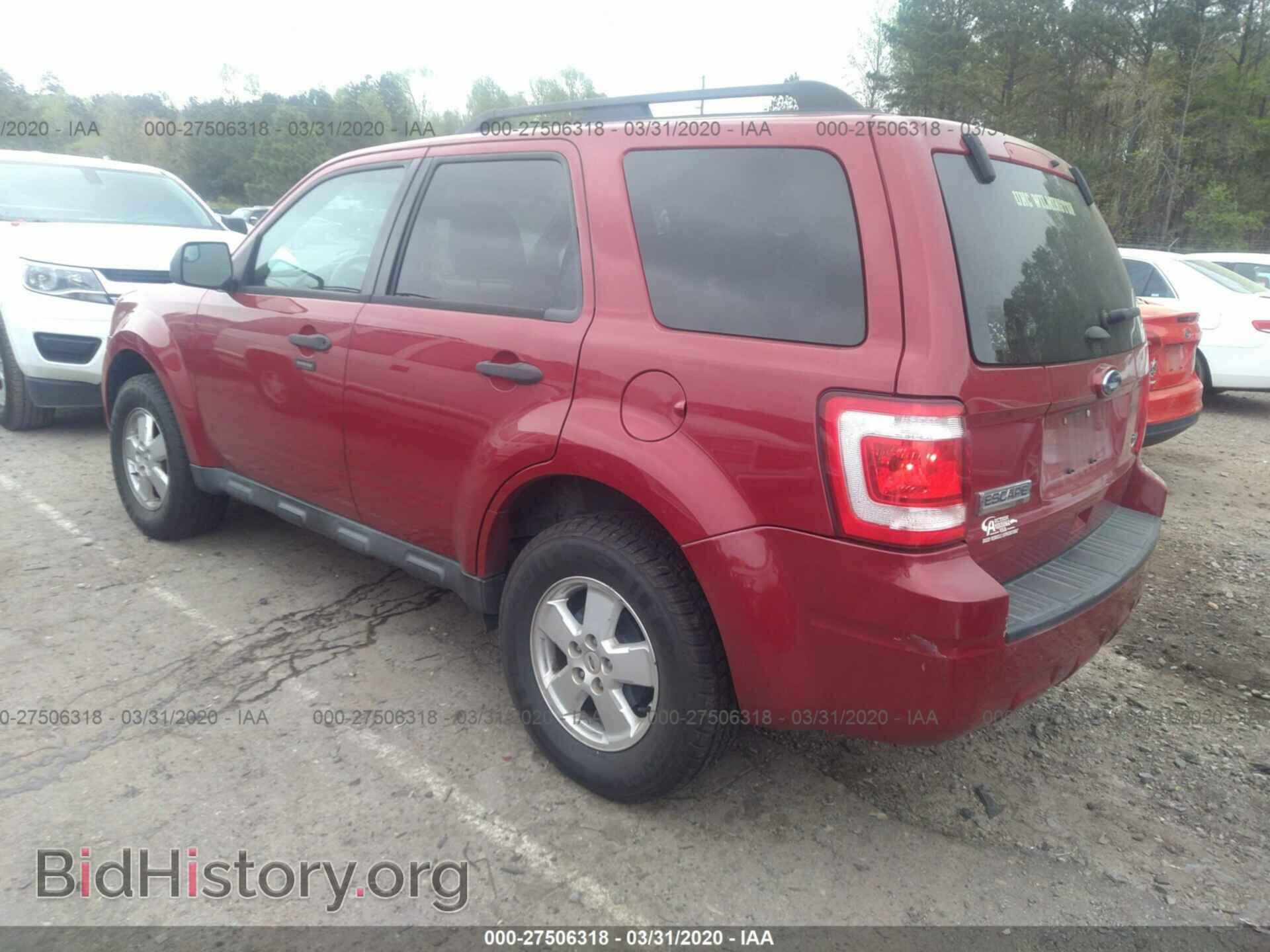 2011 FORD ESCAPE - VIN: 1FMCU0DG9BKB40916 - Фото 3