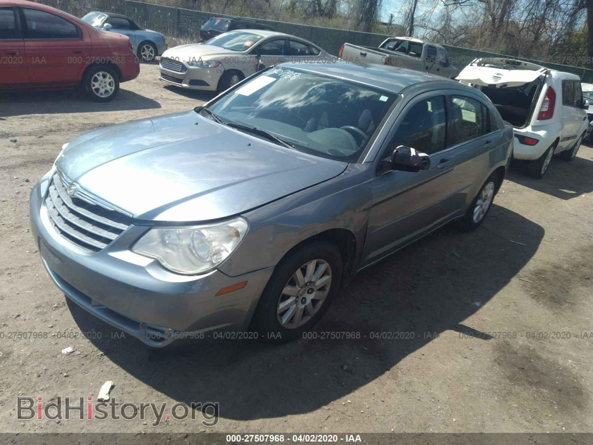 2010 CHRYSLER SEBRING - VIN: 1C3CC4FB0AN157377 - Фото 2