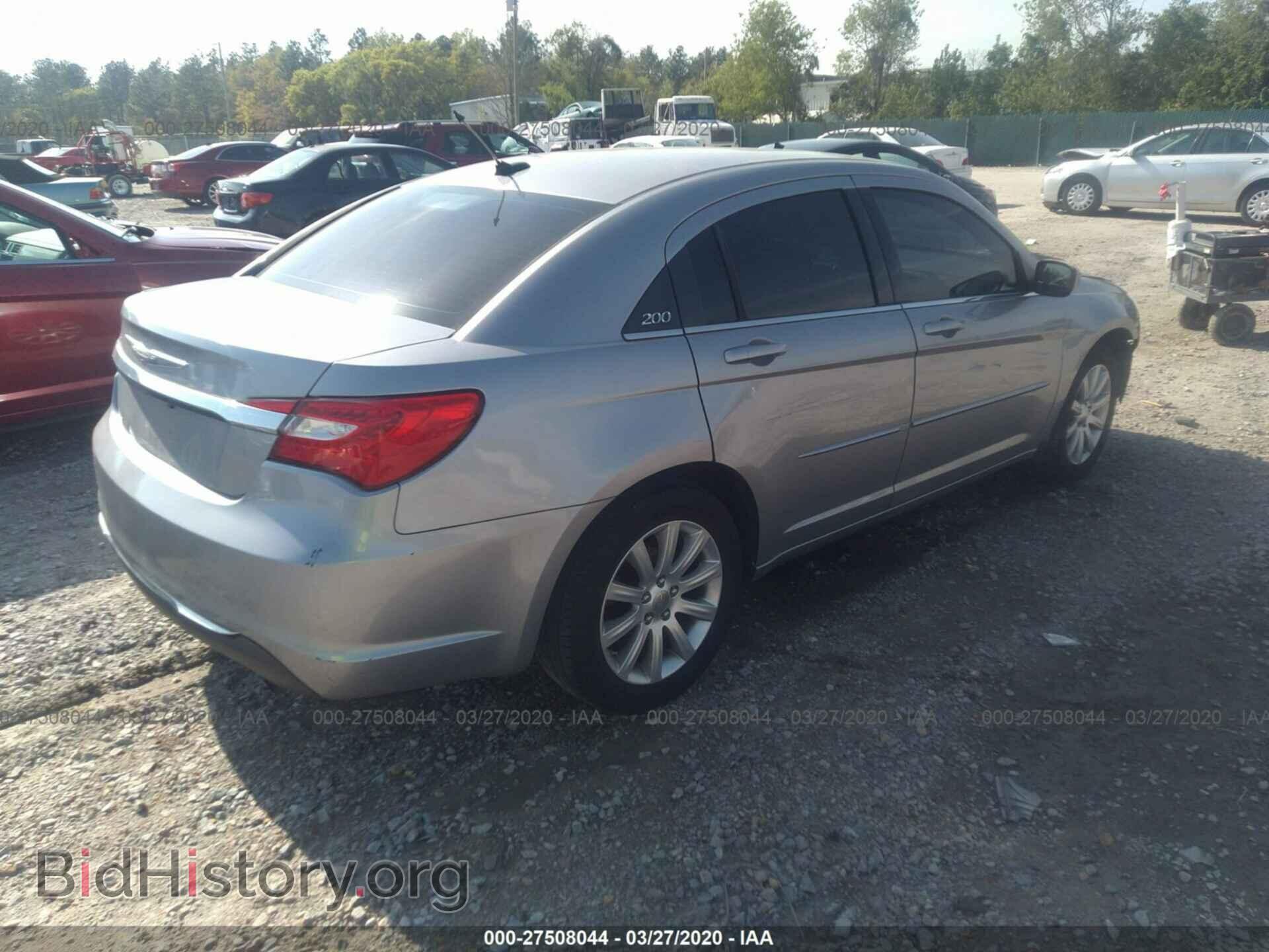 2013 CHRYSLER 200 - VIN: 1C3CCBBB1DN557883 - Photo 4