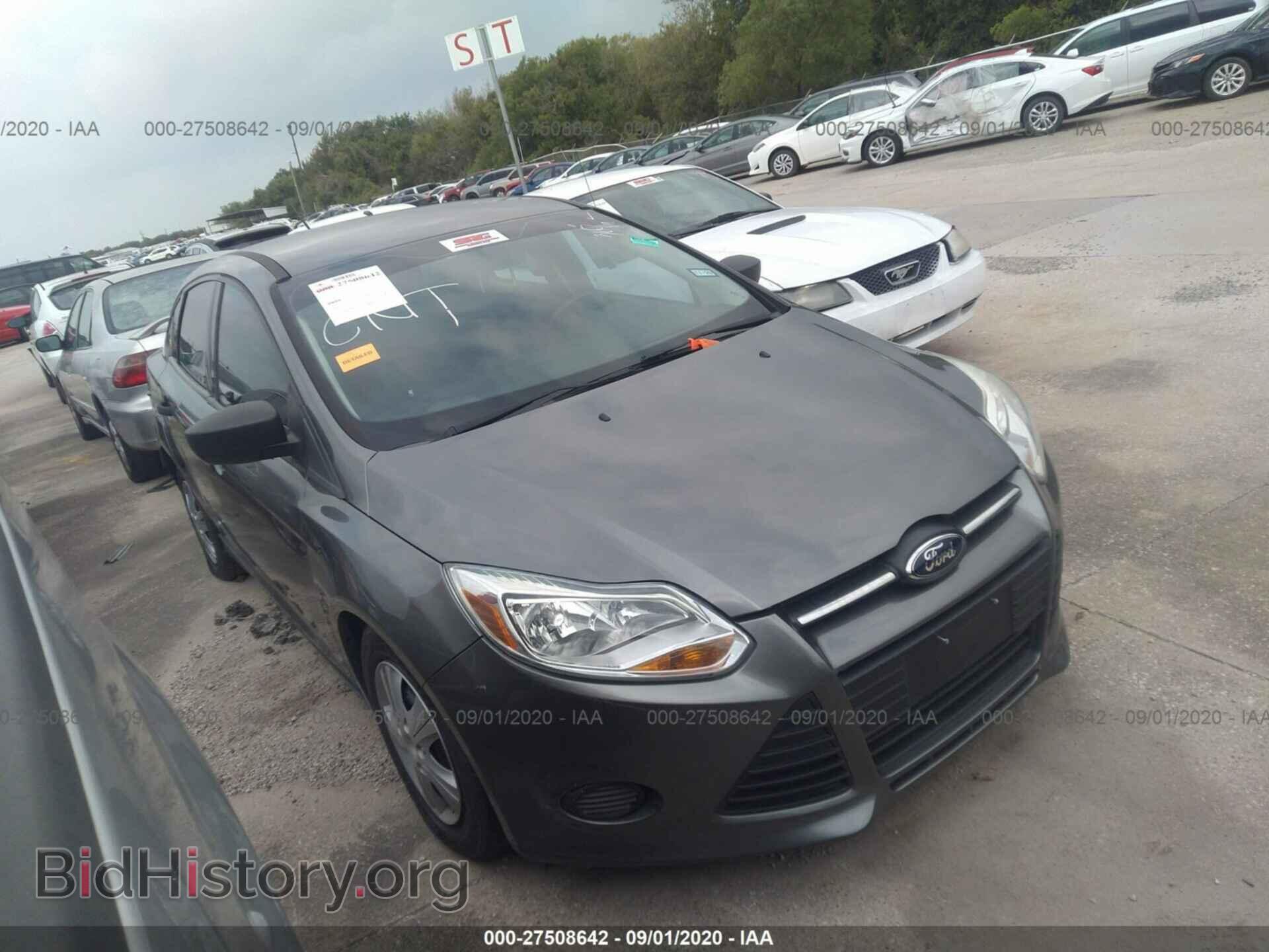 Photo 1FAHP3E2XCL428595 - FORD FOCUS 2012