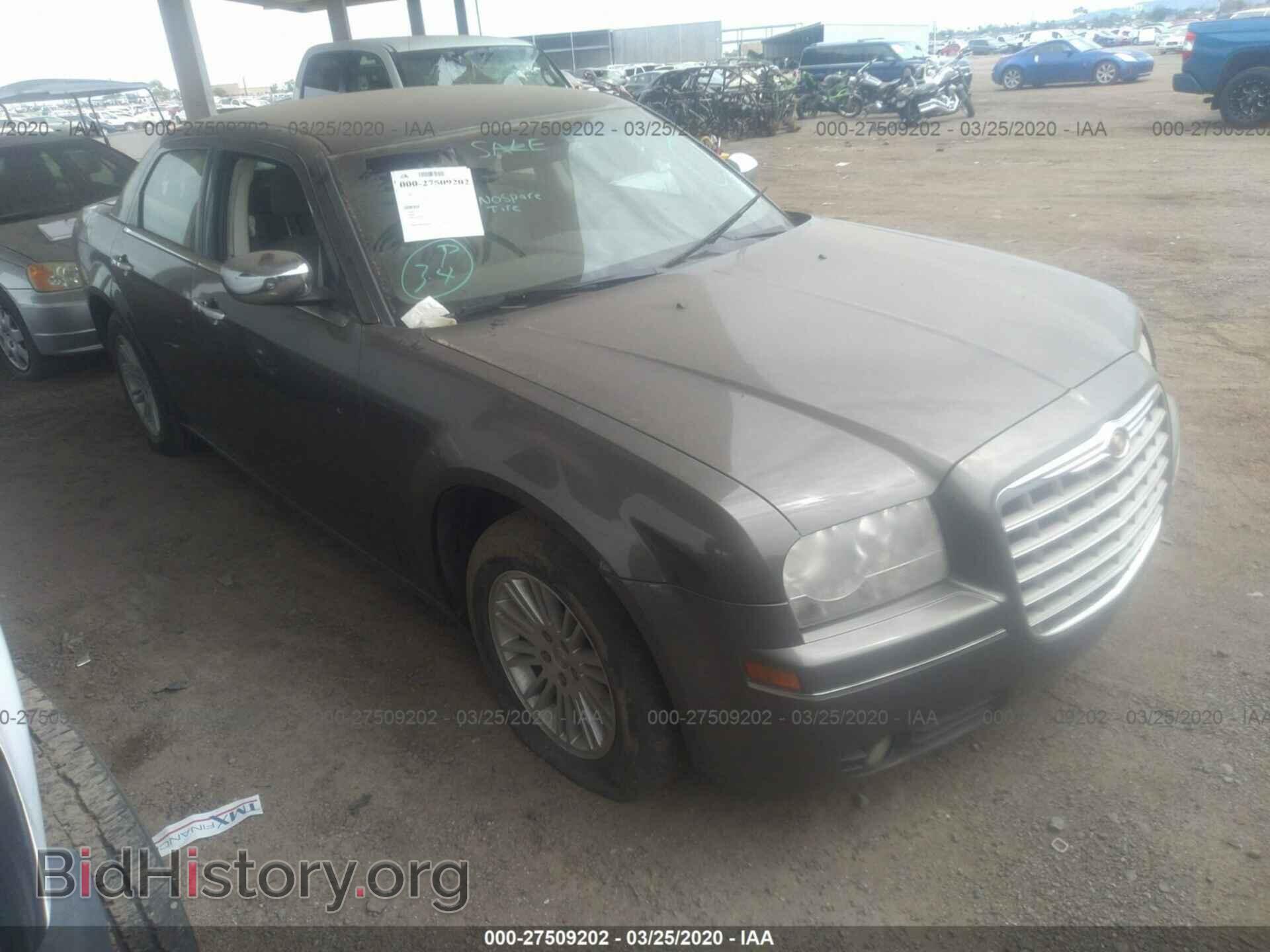 Photo 2C3CA4CD4AH149741 - CHRYSLER 300 2010