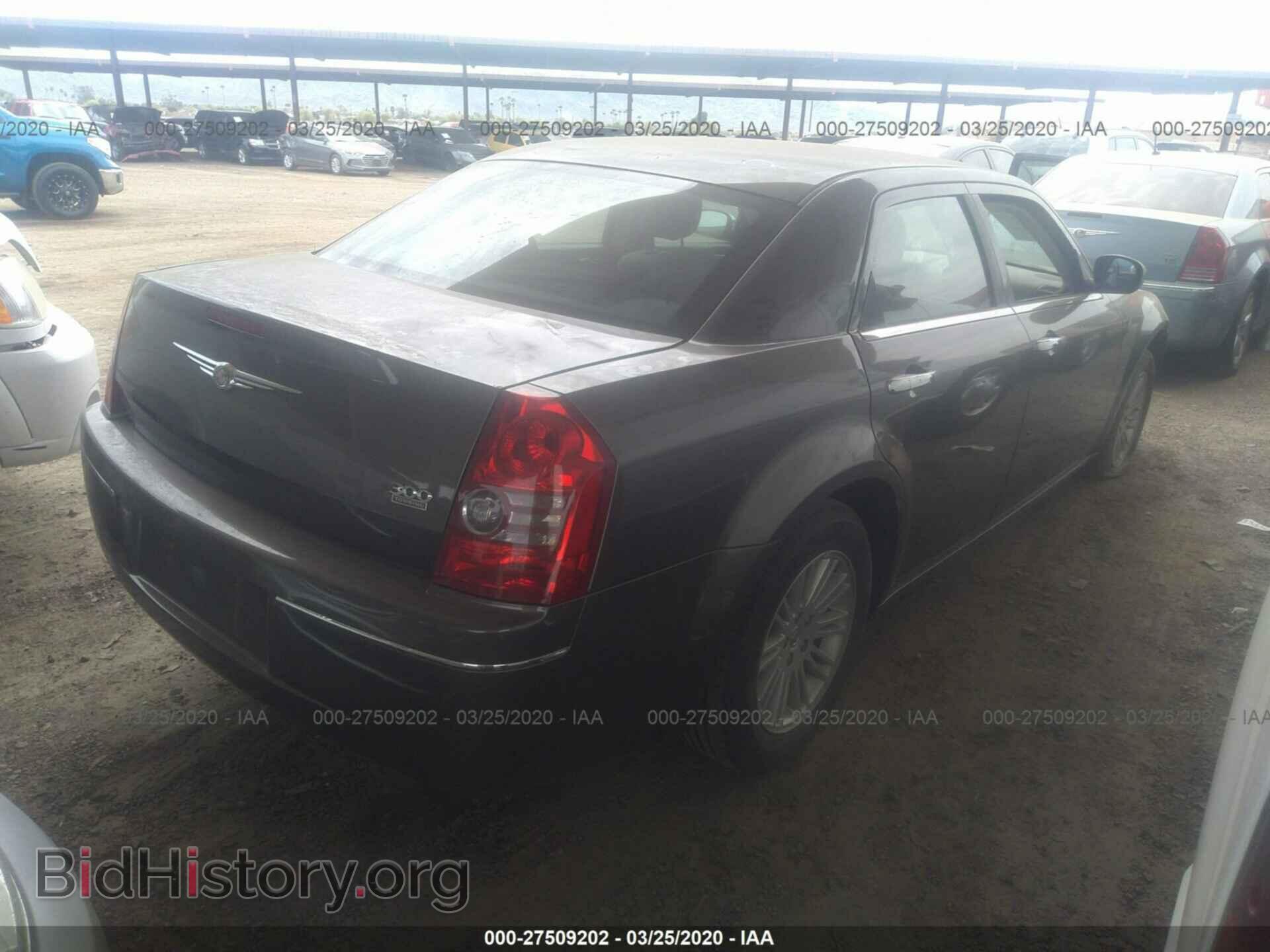 2010 CHRYSLER 300 - VIN: 2C3CA4CD4AH149741 - Фото 4