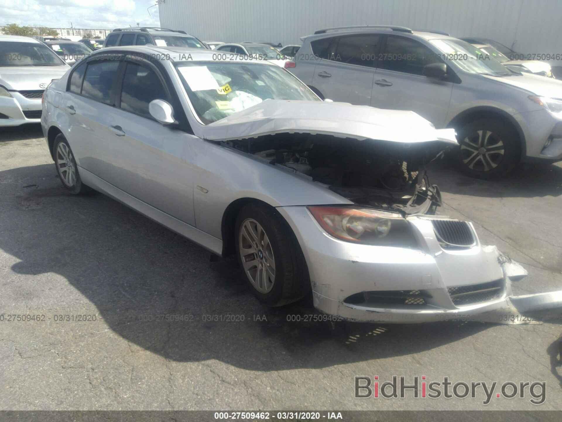 Photo WBAVA33507KX82002 - BMW 3 SERIES 2007