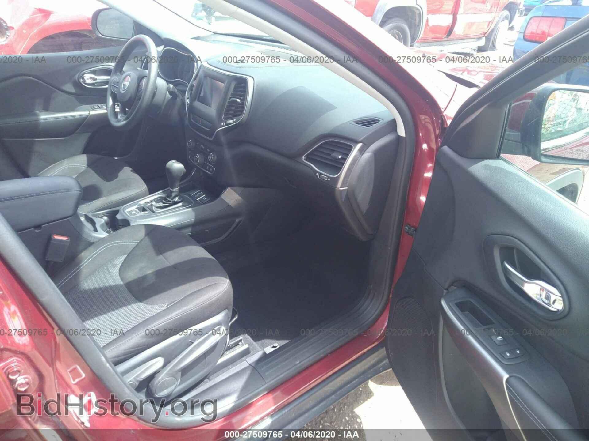 2019 JEEP CHEROKEE - VIN: 1C4PJLCB6KD359133 - Фото 5