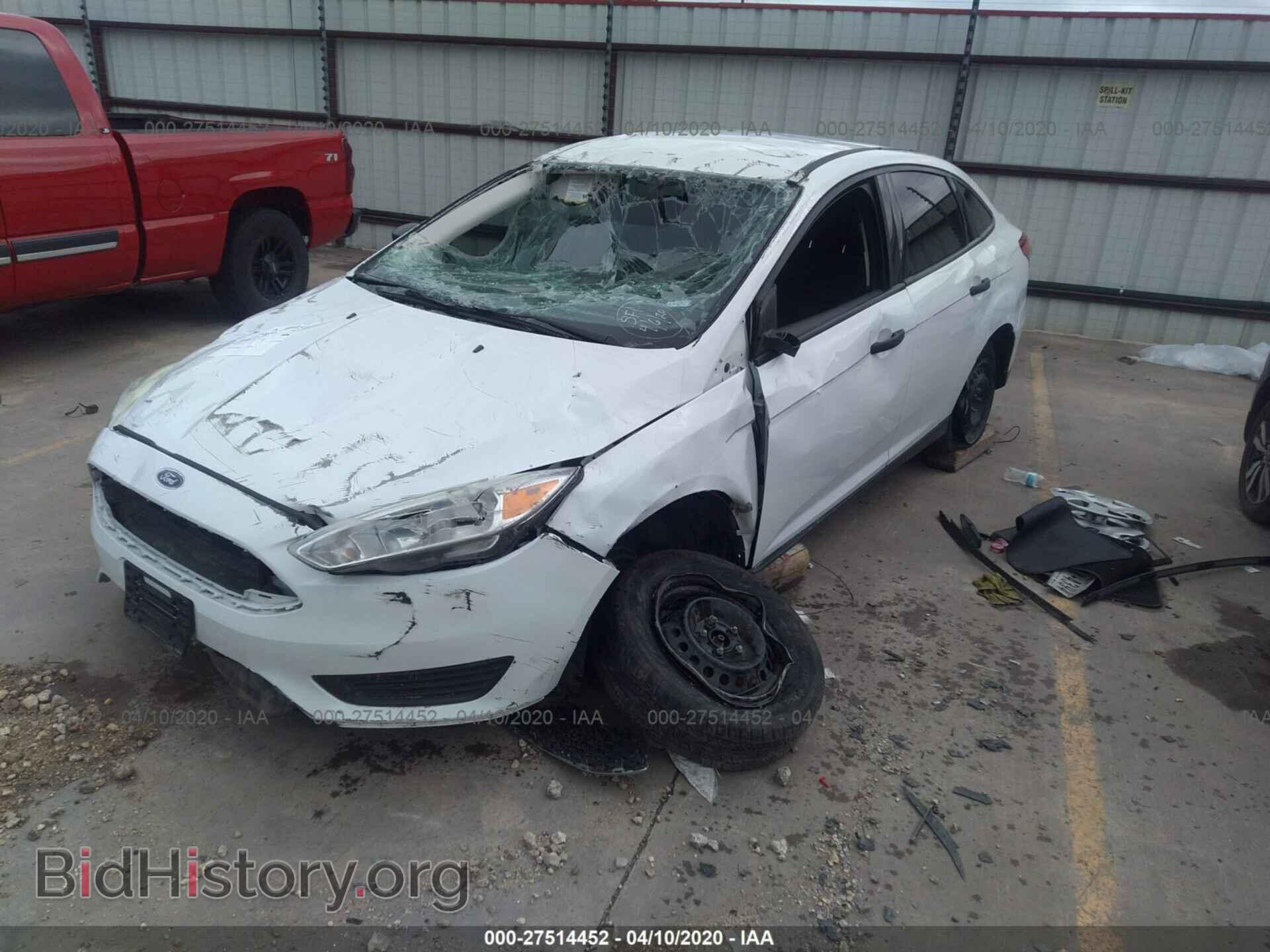 2015 FORD FOCUS - VIN: 1FADP3E29FL358252 - Photo 2
