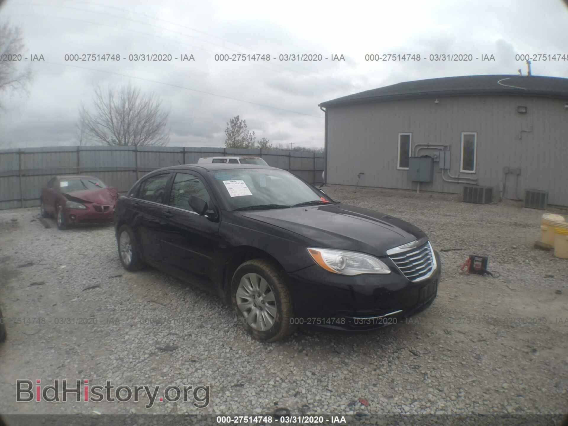 Photo 1C3BC4FB9BN553711 - CHRYSLER 200 2011