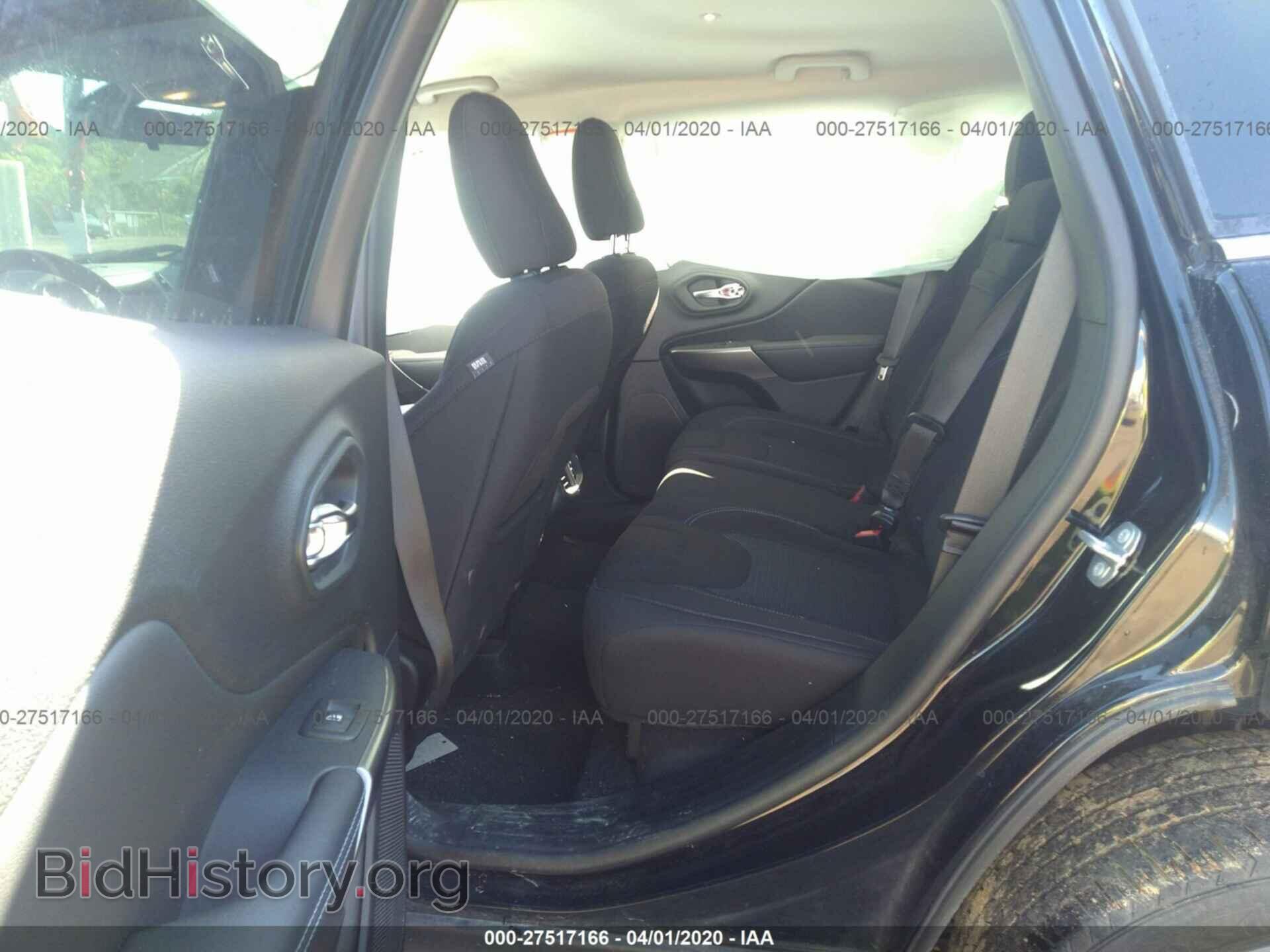 2019 JEEP CHEROKEE - VIN: 1C4PJLCB4KD332609 - Фото 7