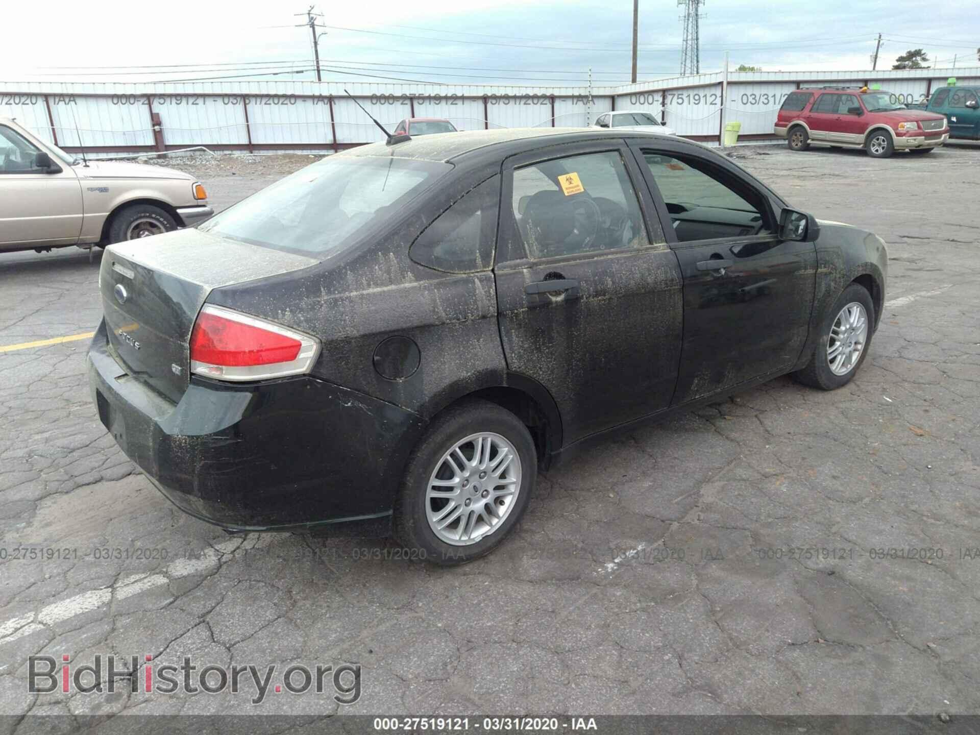 2011 FORD FOCUS - VIN: 1FAHP3FN6BW141566 - Фото 4